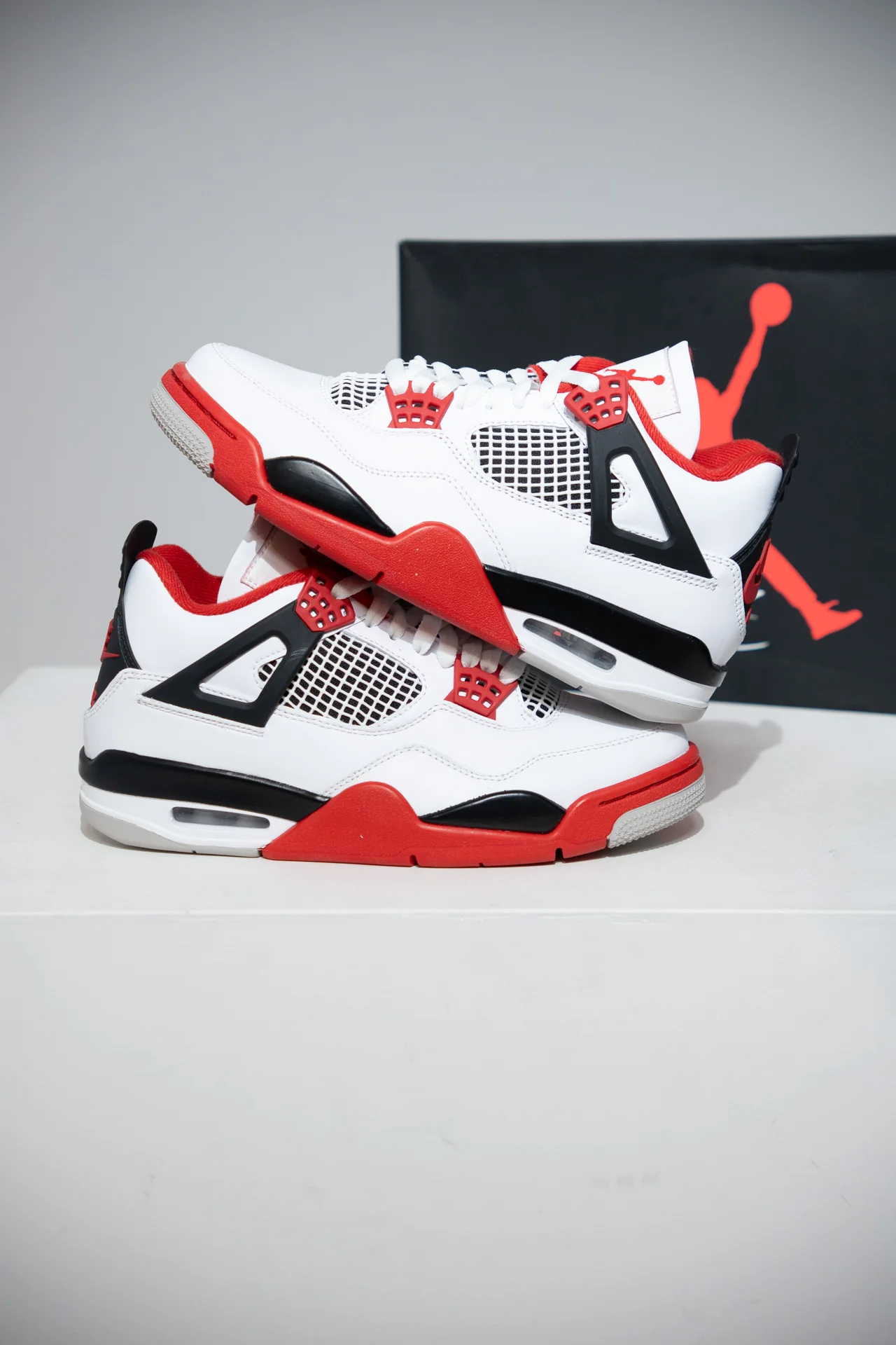 Jordan 4 Fire Red 2020 (Taille 42,5)