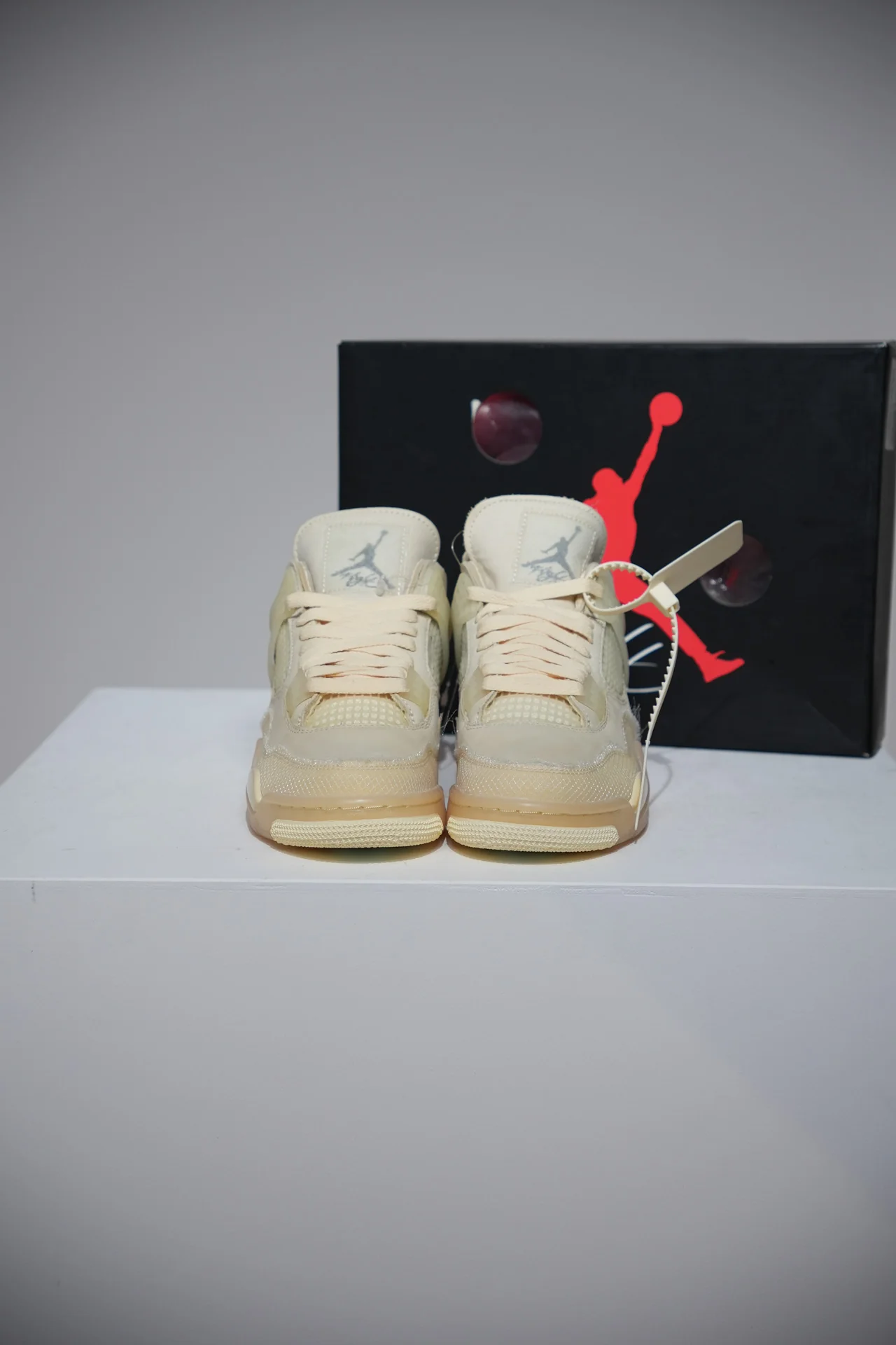 Jordan 4 Off-White Sail (Taille 38) - Image 2