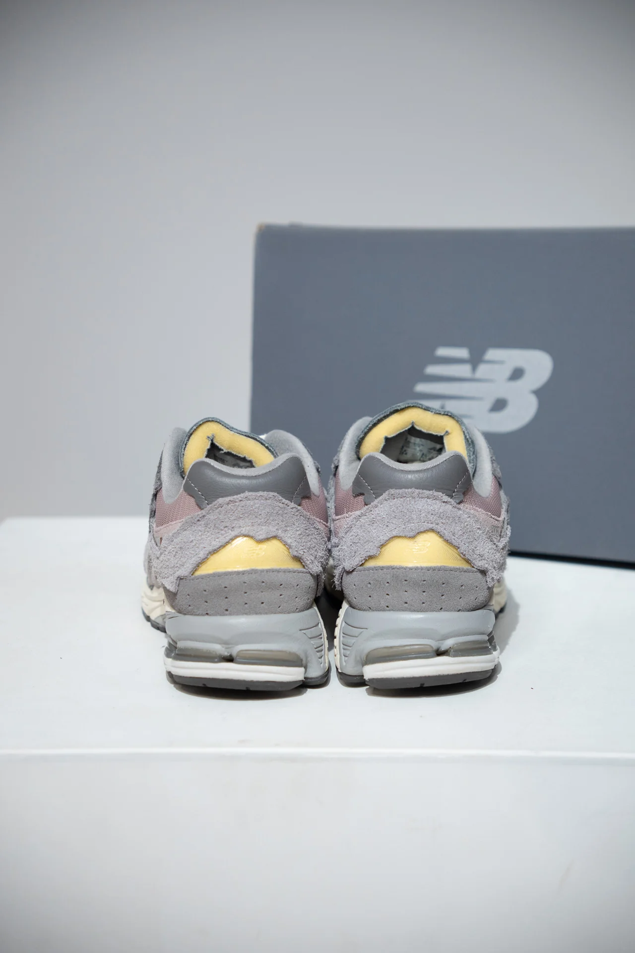 New Balance 2002R Protection Lunar New Year (Taille 42,5) - Image 3