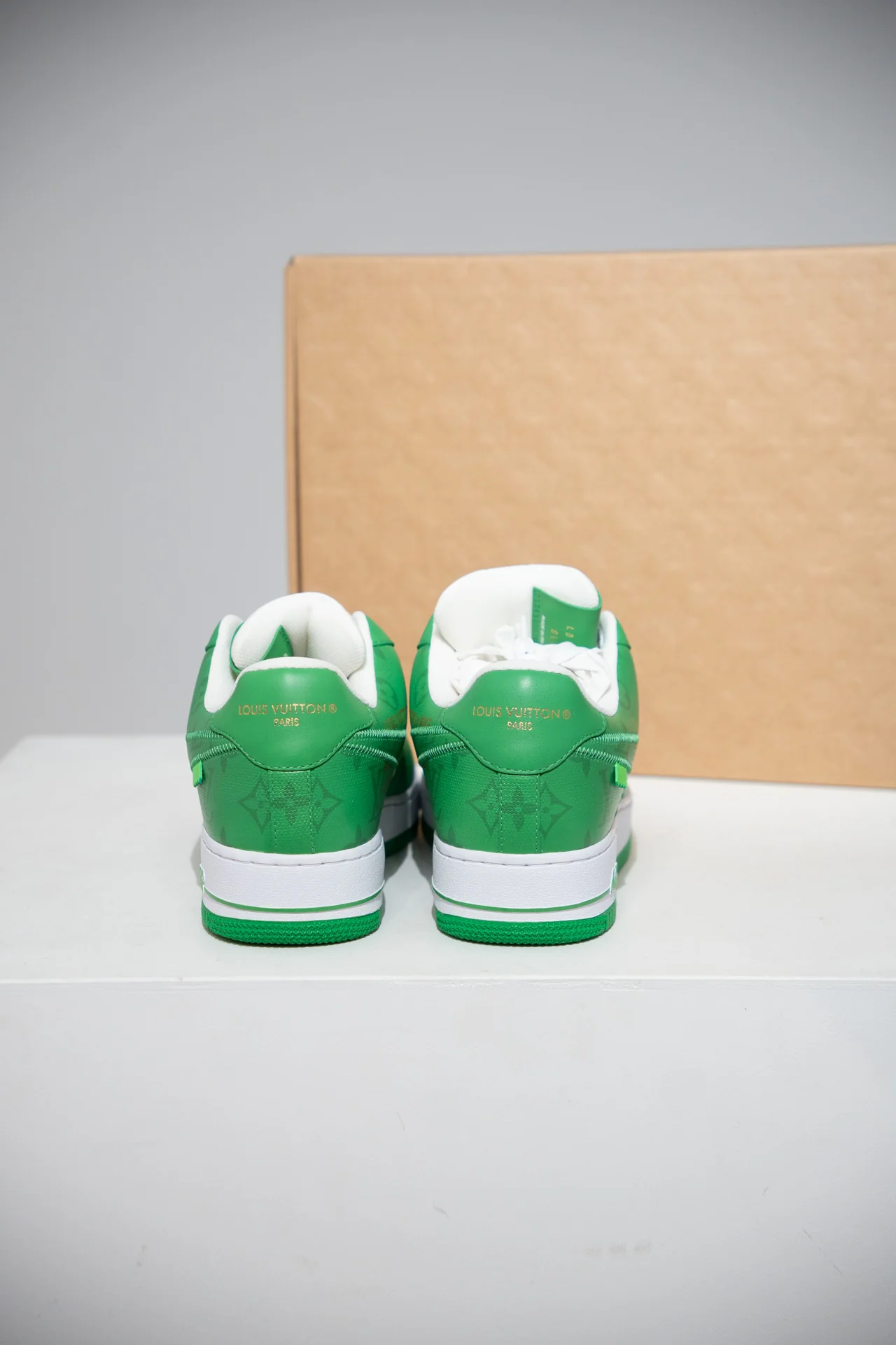 Air Force 1 Louis Vuitton Green (Taille 42) - Image 3