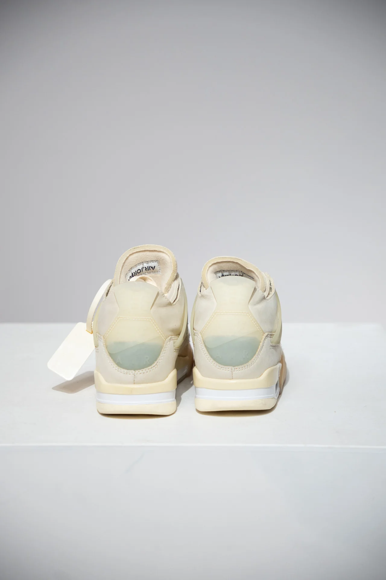 Jordan 4 Off-White Sail (Taille 36) - Image 3