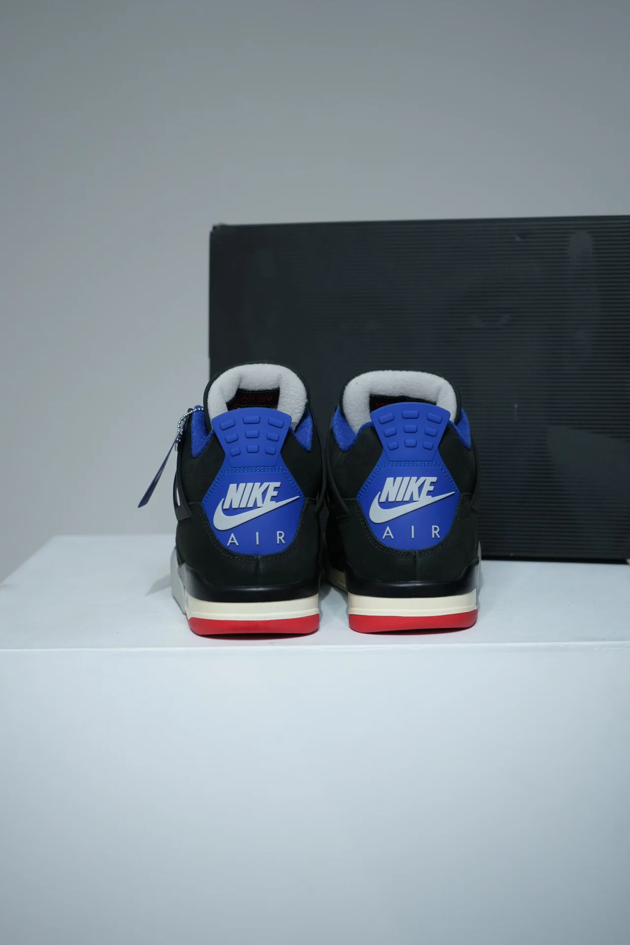 Jordan 4 Rare (Taille 43) - Image 3
