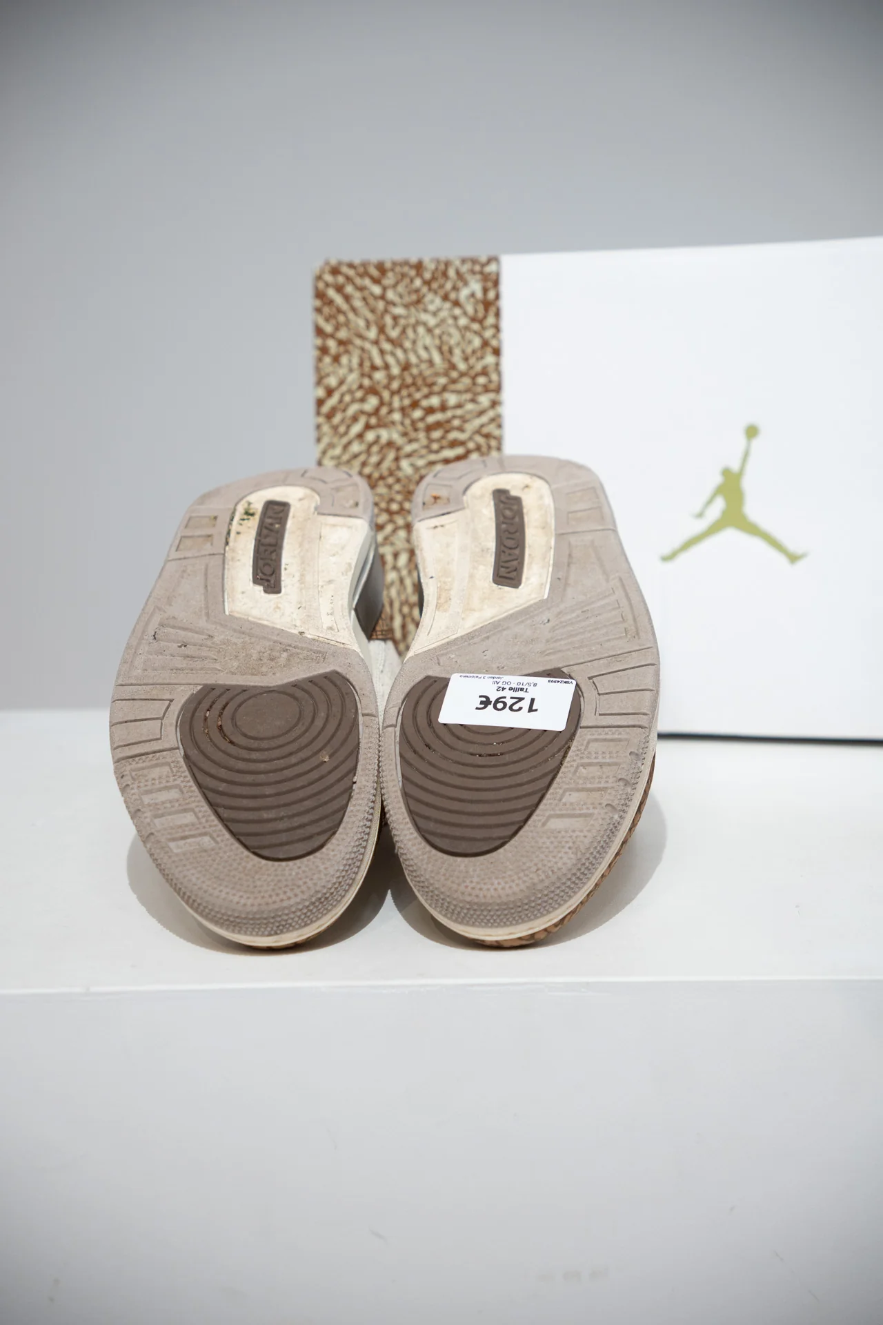 Jordan 3 Palomino (Taille 42) - Image 4