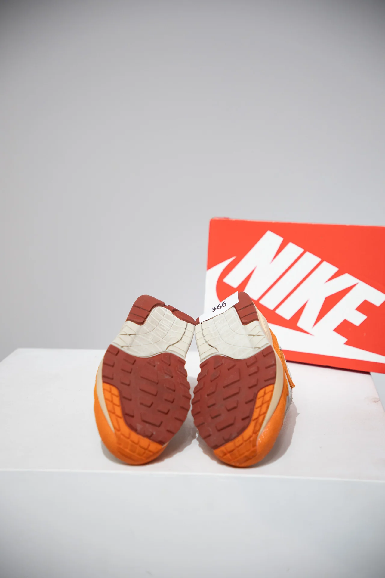 Air Max 1 Magma (Taille 35,5) - Image 4