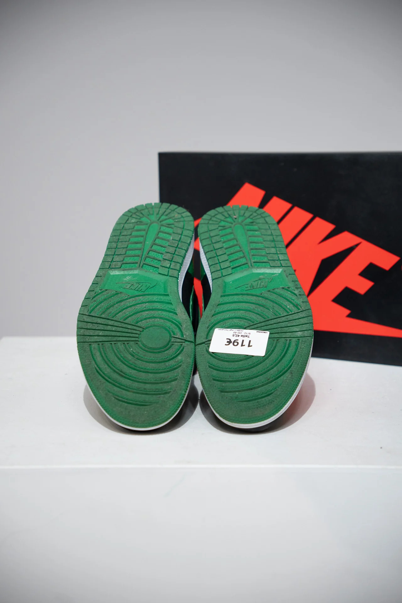 Jordan 1 High Pine green (Taille 42,5) - Image 4