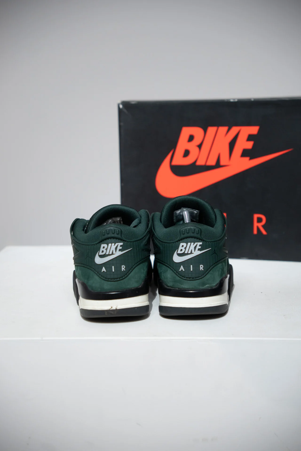 Jordan 4 RM Nigel Sylvester Green (Taille 40) - Image 3