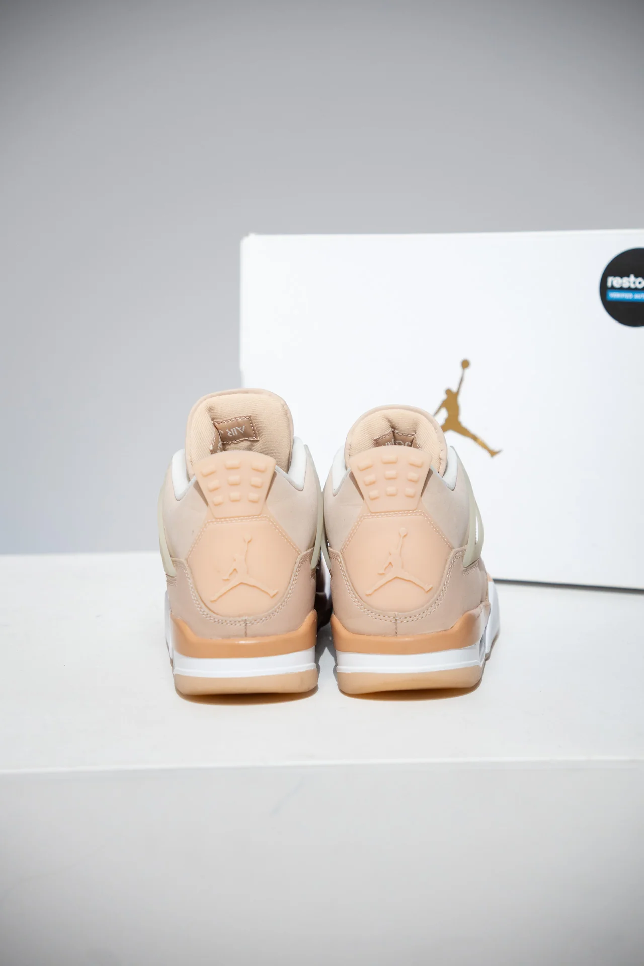 Jordan 4 Shimmer (Taille 38) - Image 9