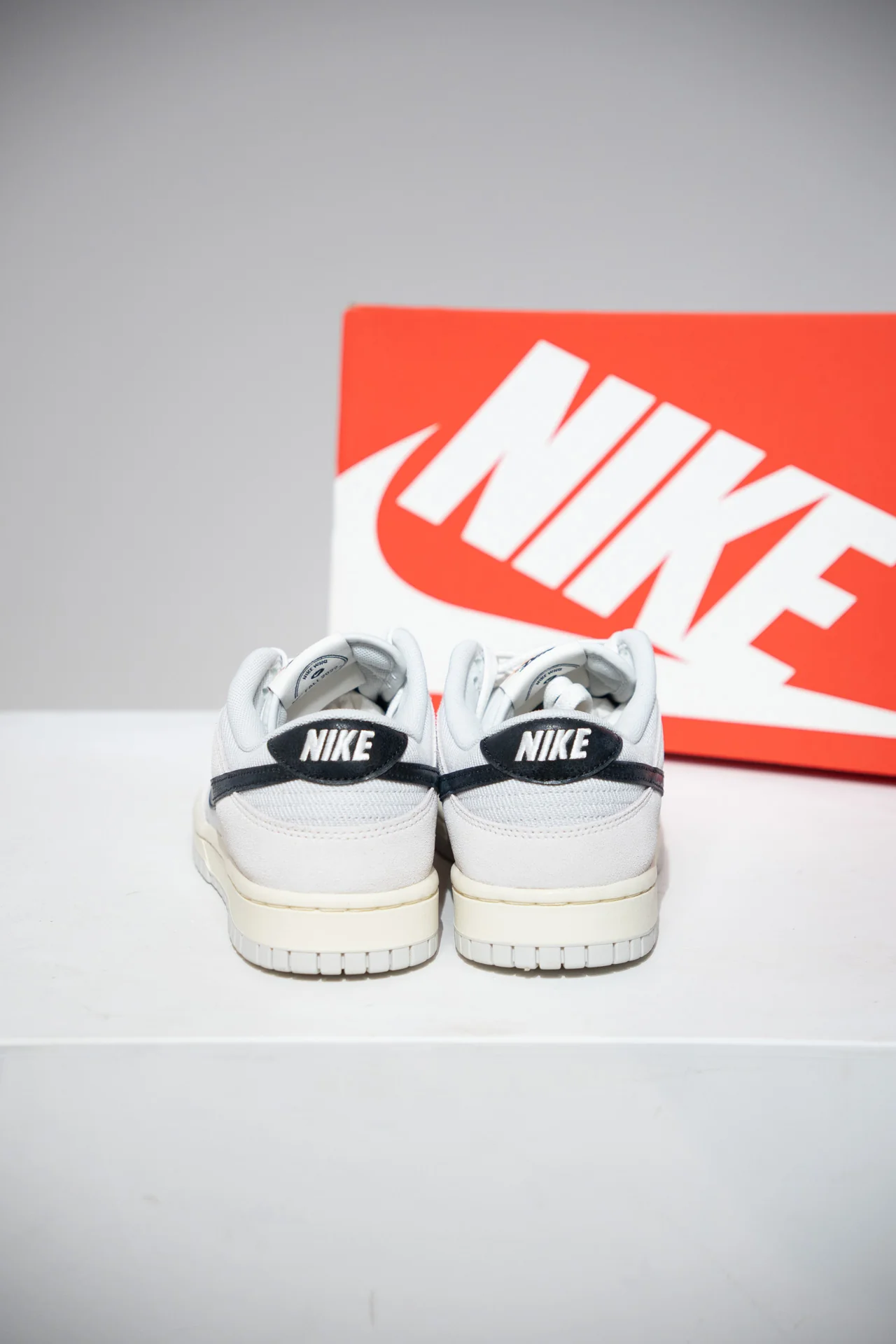 Dunk Low Photon (Taille 39) - Image 2