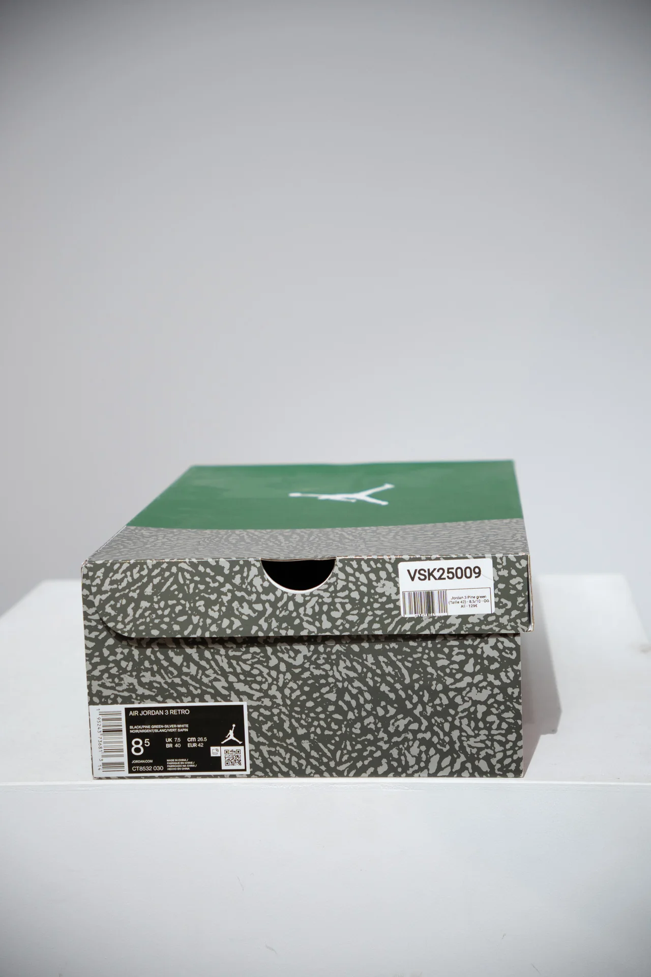 Jordan 3 Pine green (Taille 42) - Image 4
