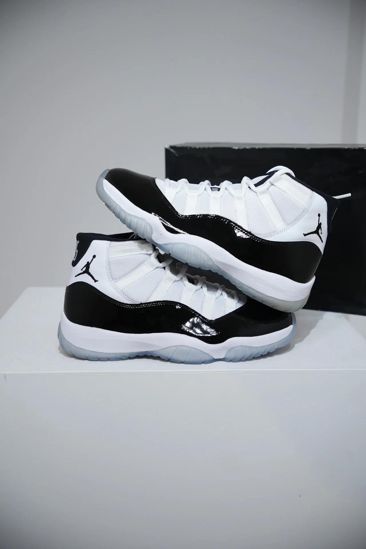 Jordan 11 Concord (Taille 43)