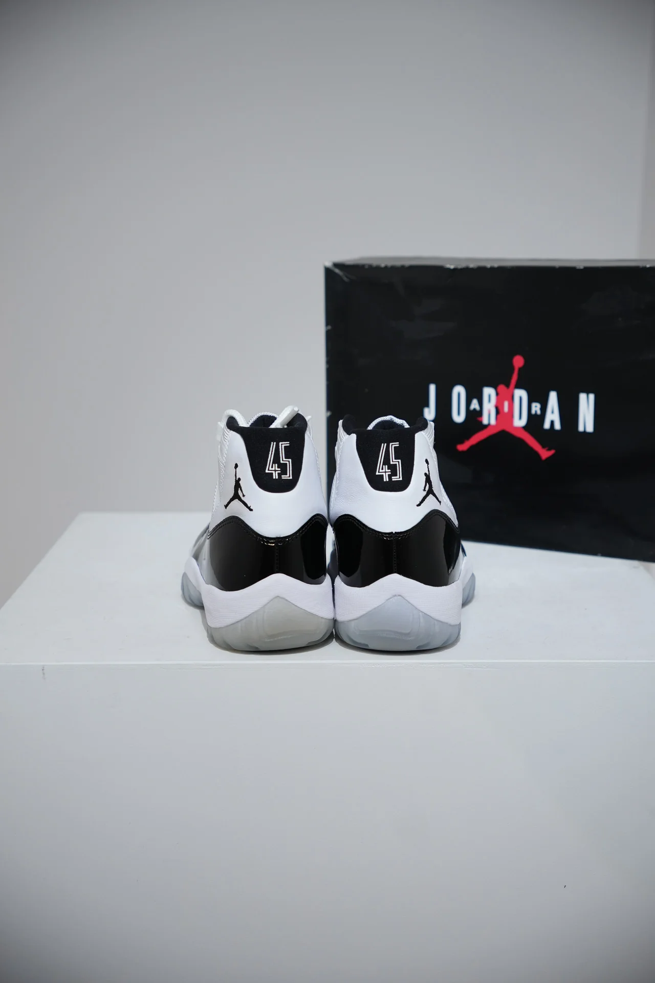 Jordan 11 Concord (Taille 43) - Image 2