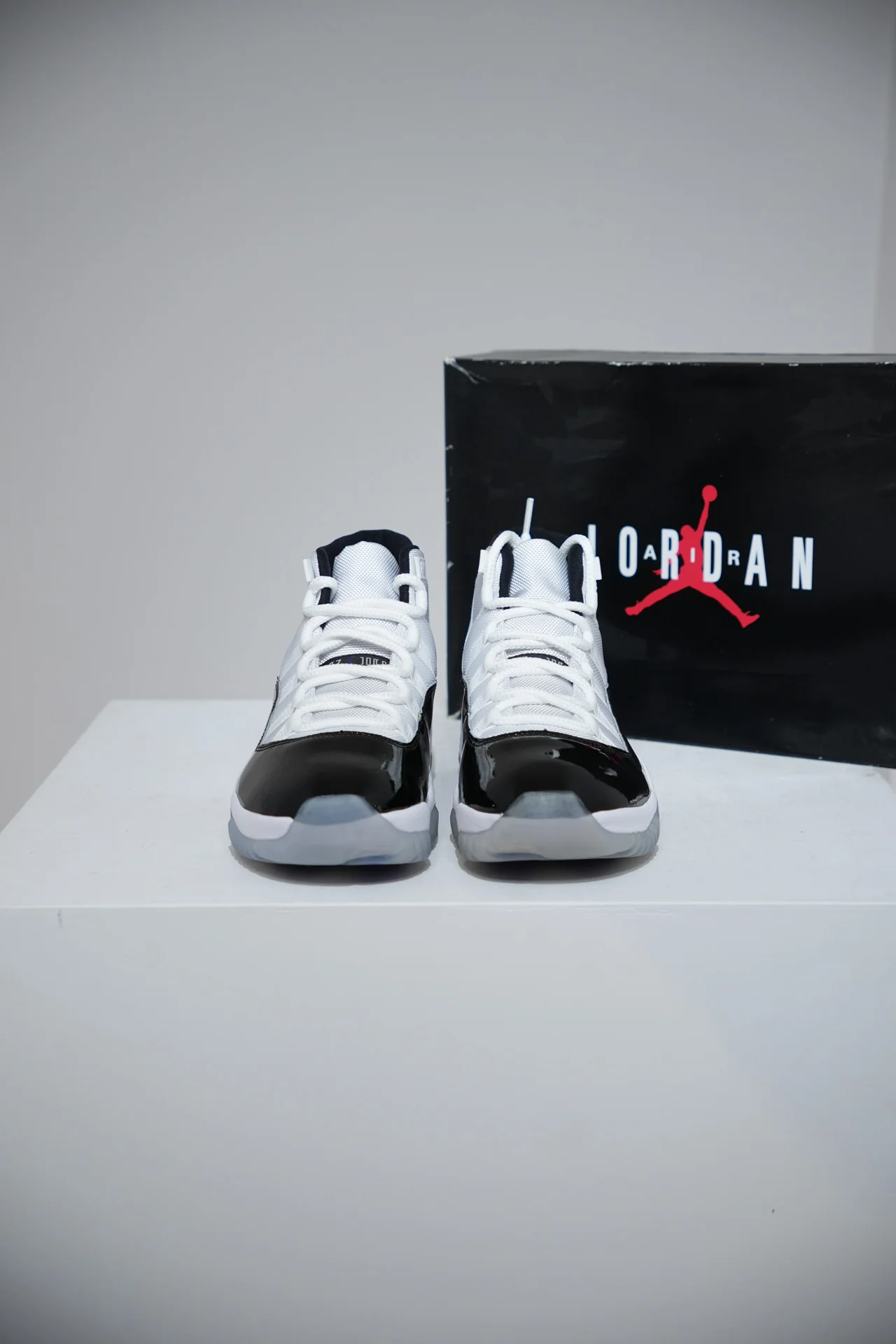 Jordan 11 Concord (Taille 43) - Image 3
