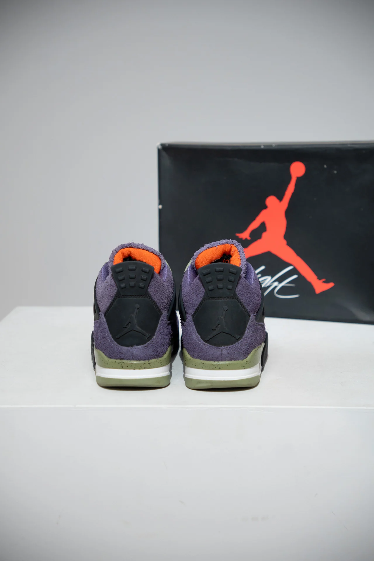 Jordan 4 Canyon purple (Taille 37,5) - Image 3