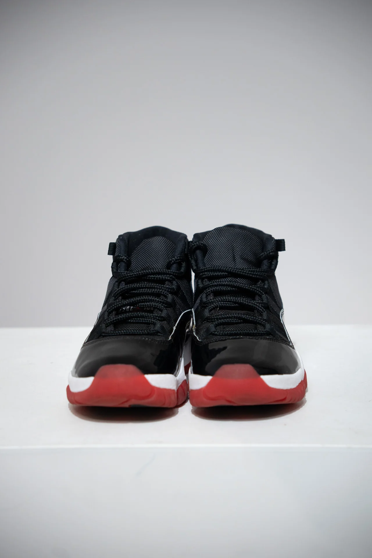 Jordan 11 Bred 2019 (Taille 42) - Image 2