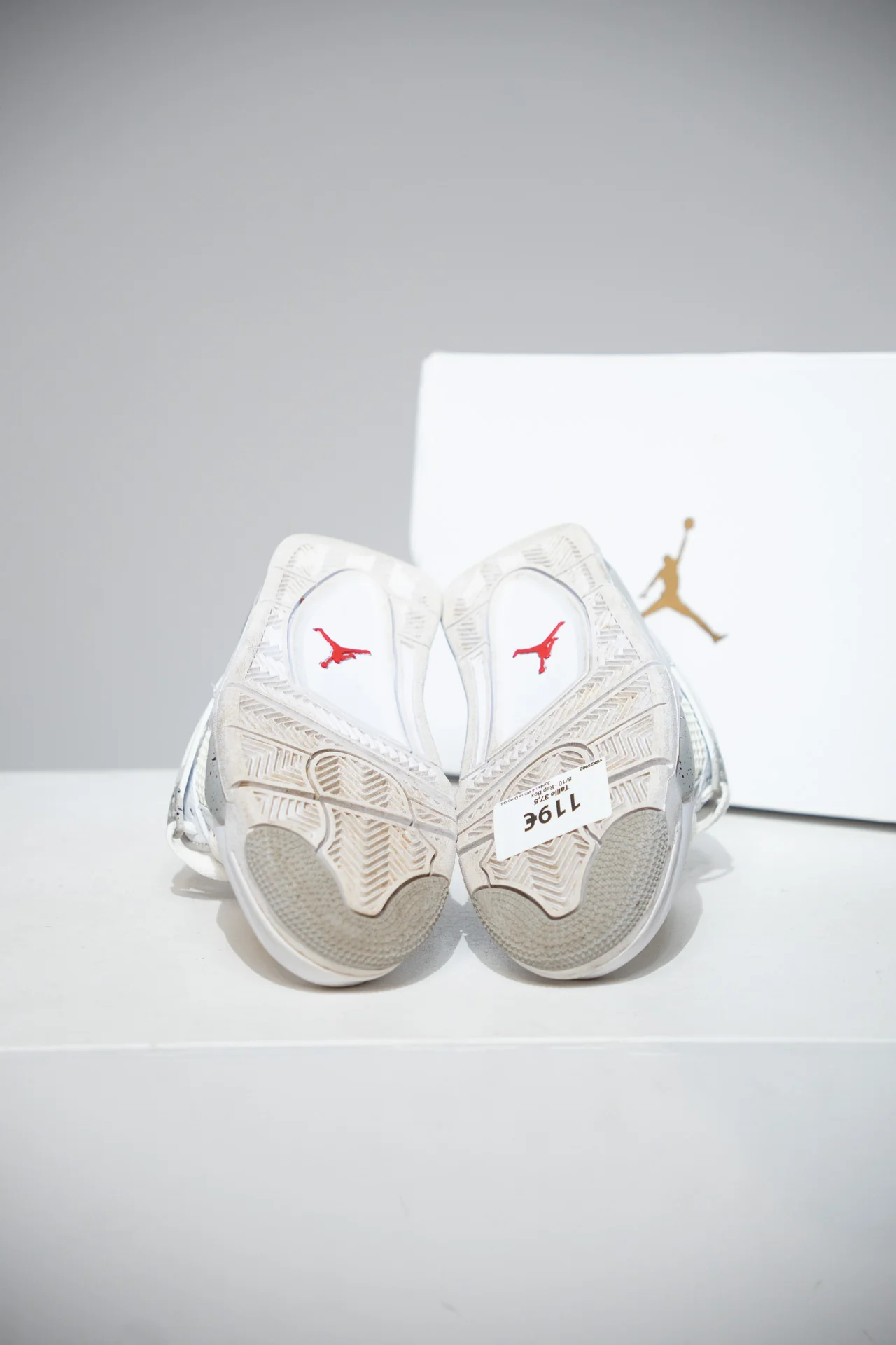 Jordan 4 White Oreo GS (Taille 37,5) - Image 4