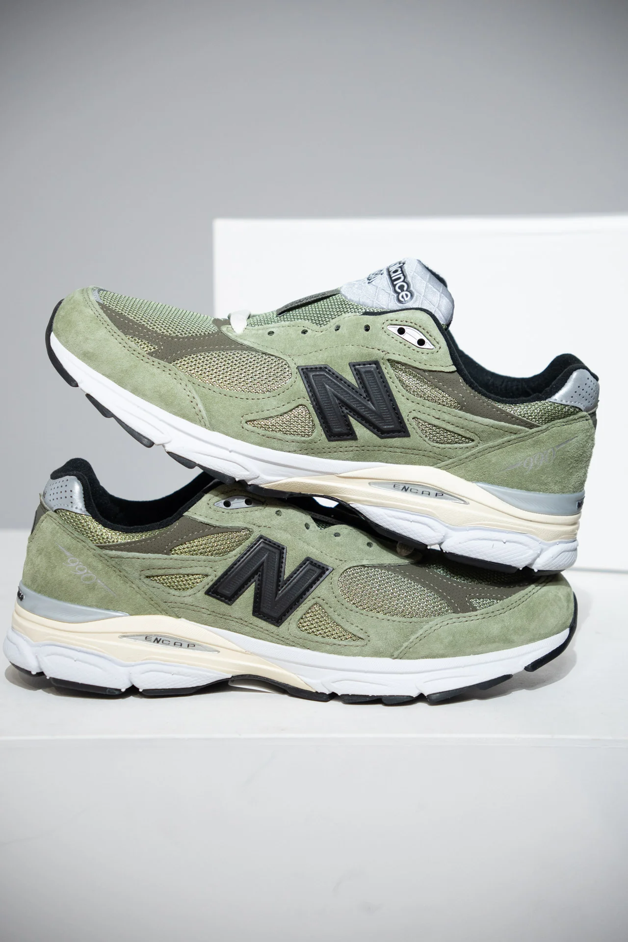 New Balance 990 V3 JJJJOund olive (Taille 44)