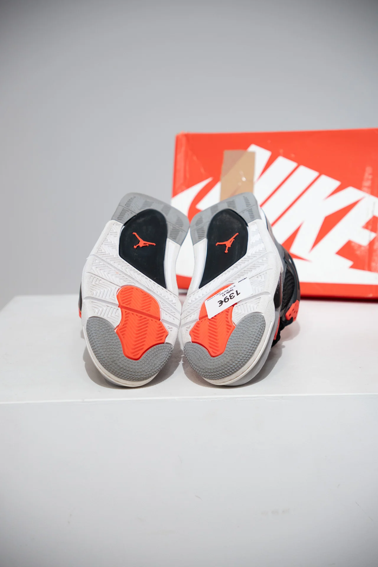 Jordan 4 Infrared (Taille 41) - Image 4