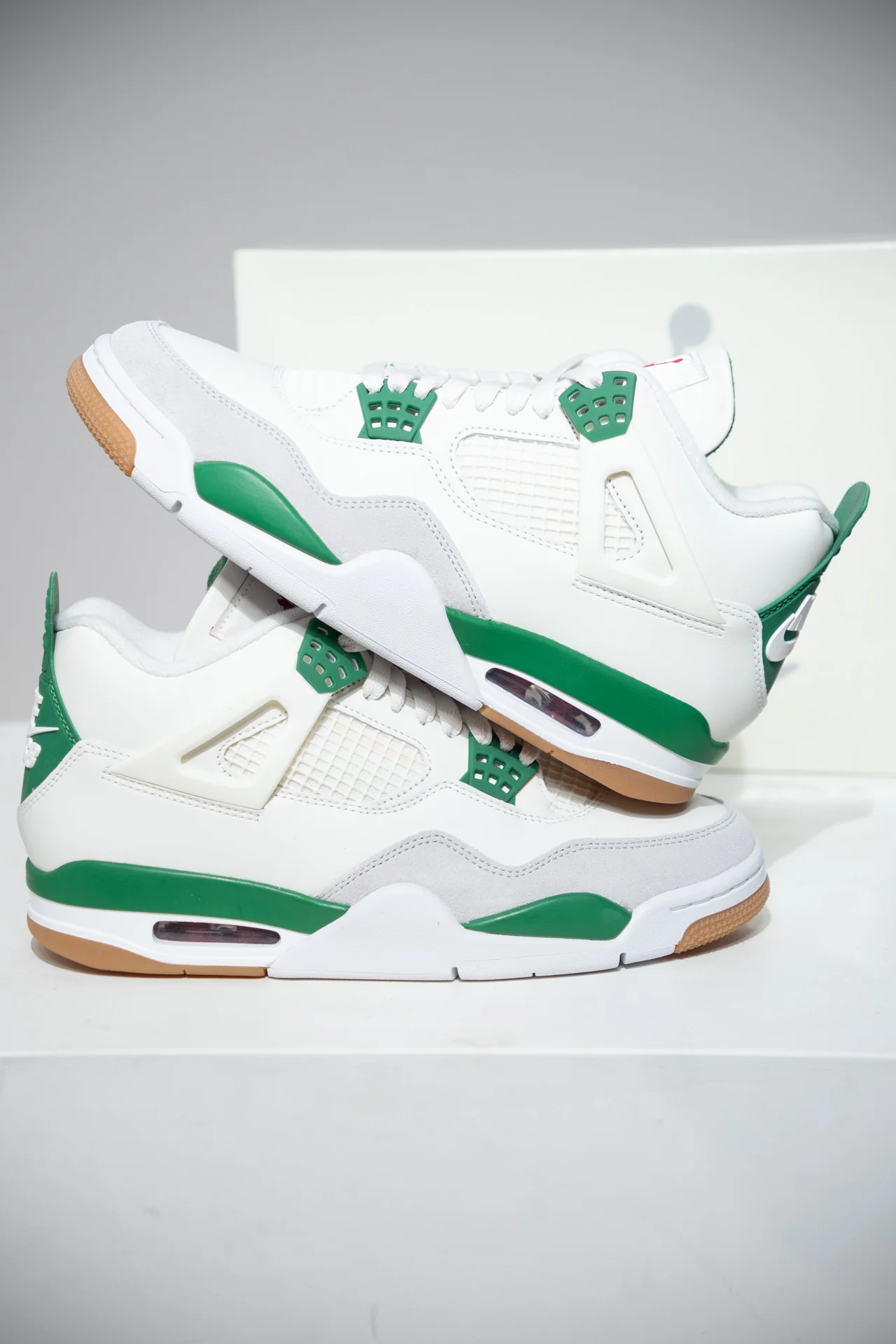 Jordan 4 SB pine Green (Taille 41)