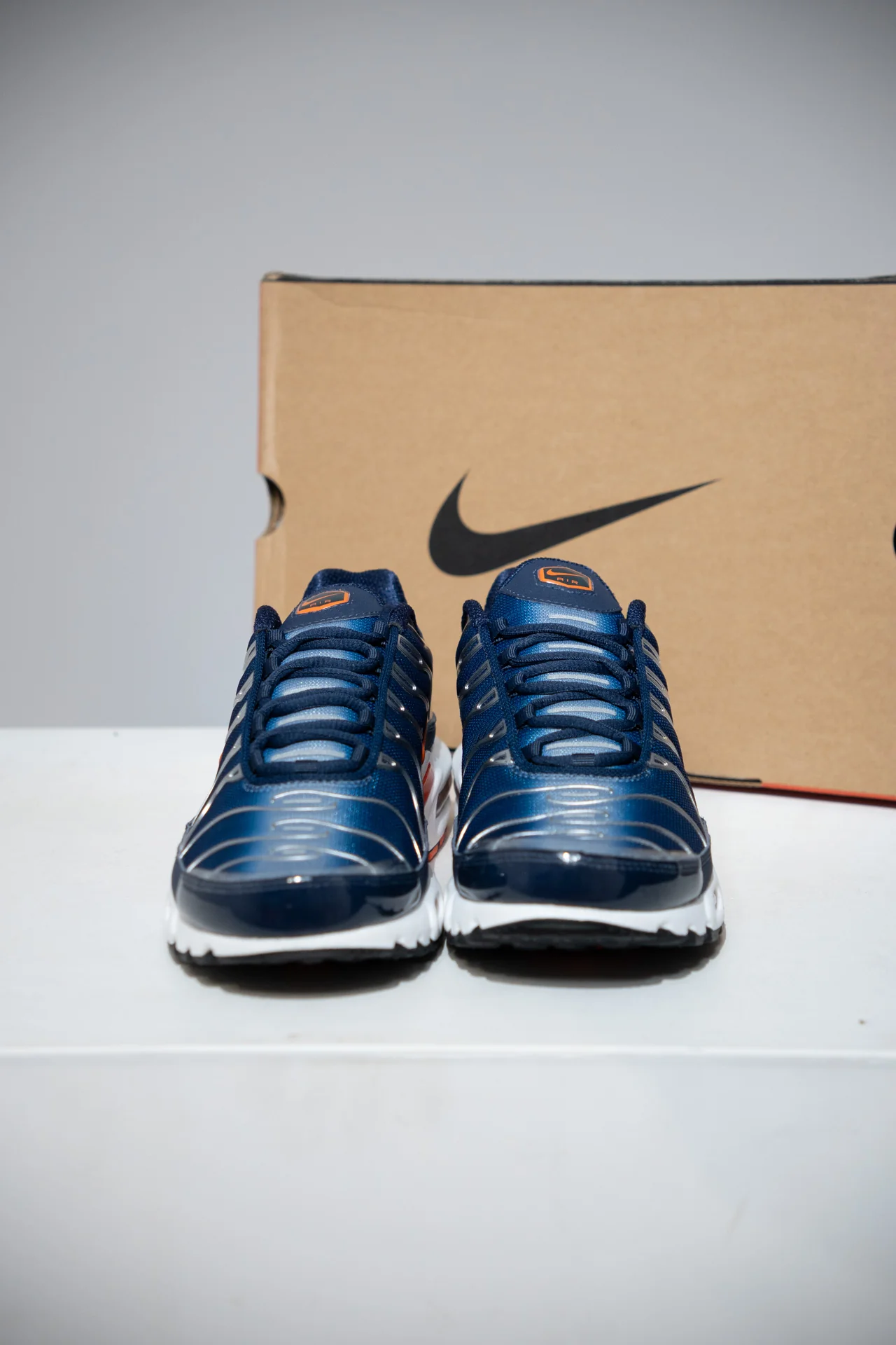 Air Max Plus (TN) Midnight Navy Safety Orange (Taille 42,5) - Image 2