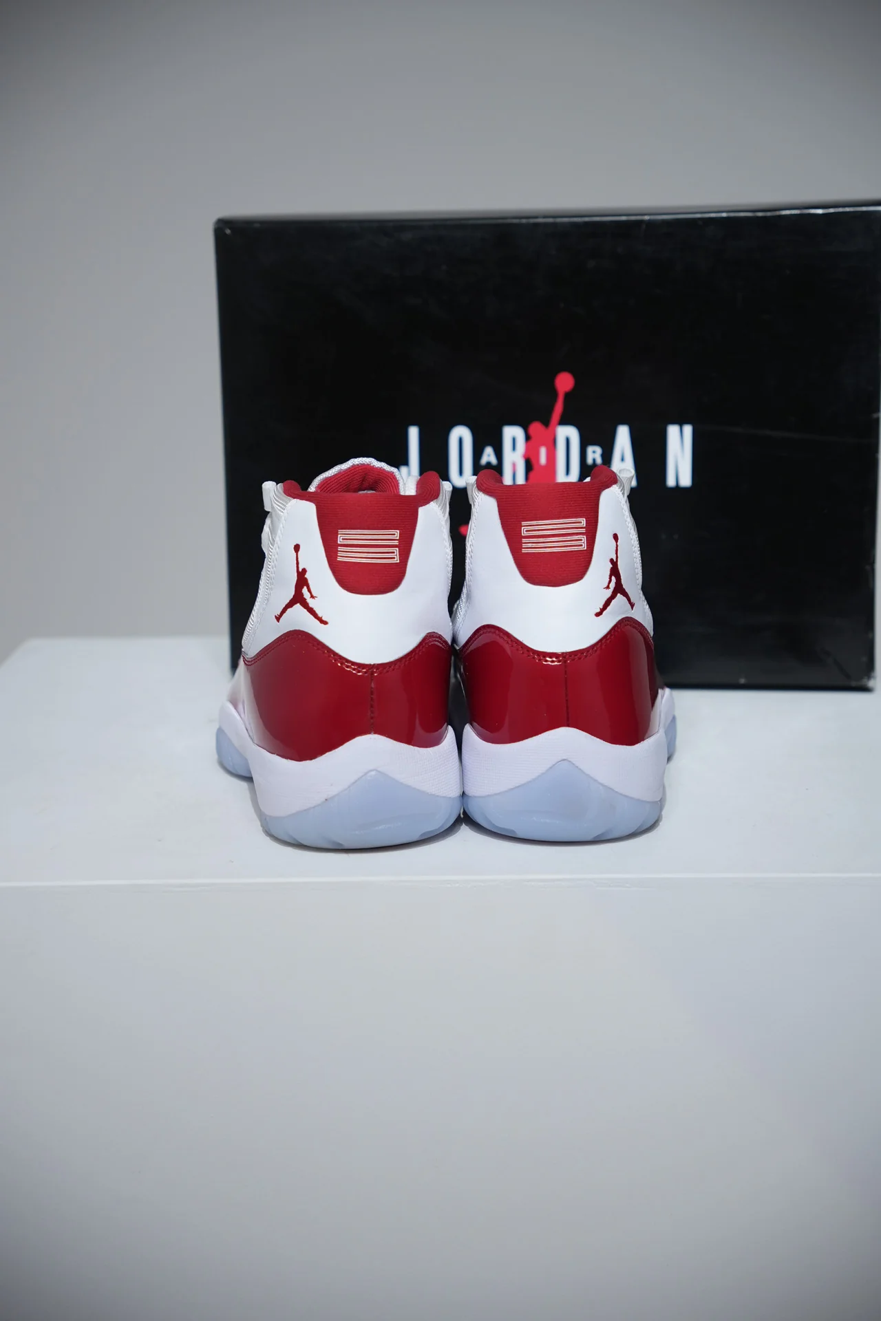 Jordan 11 Cherry (Taille 42) - Image 3