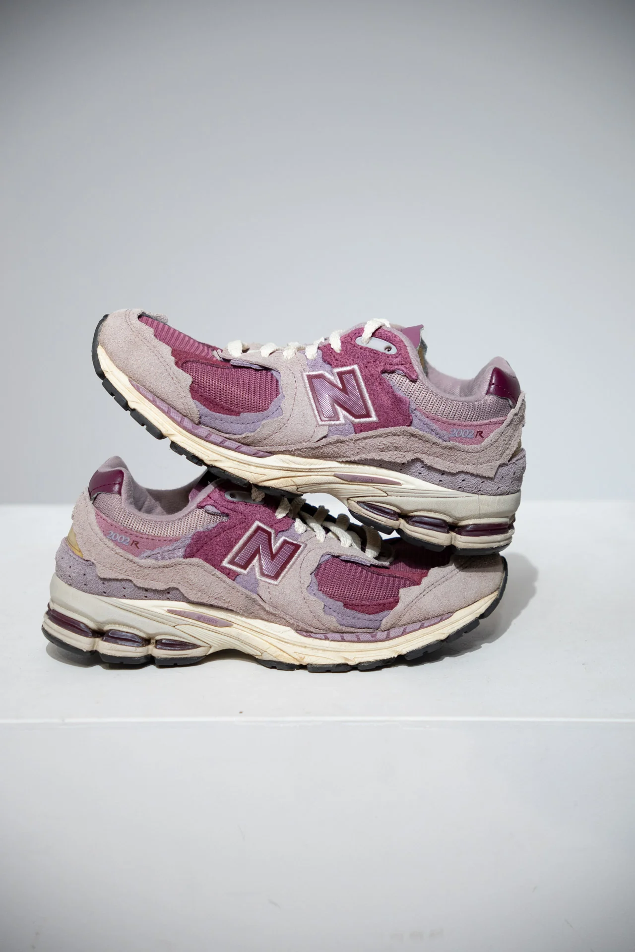 New Balance 2002R Protection Pack Pink (Taille 37)