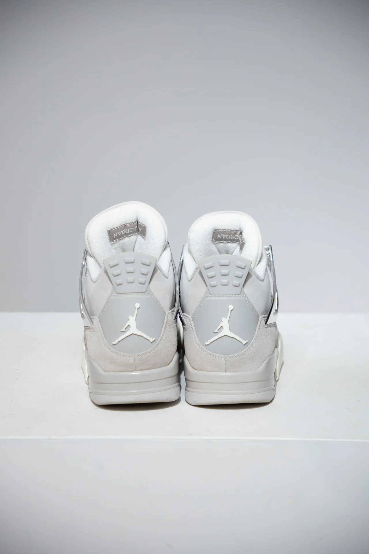 Jordan 4 Frozen Moments (Taille 44) - Image 3