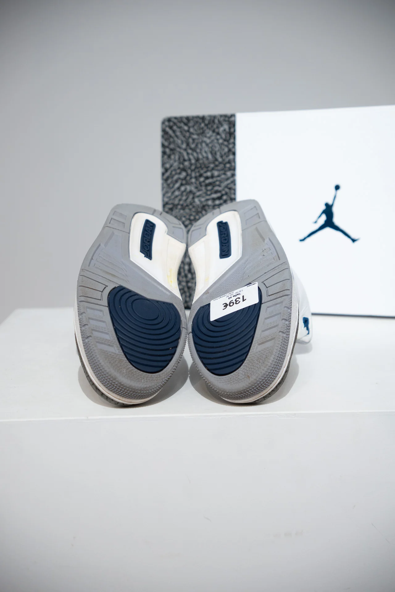 Jordan 3 Midnight Navy (Taille 43) - Image 4