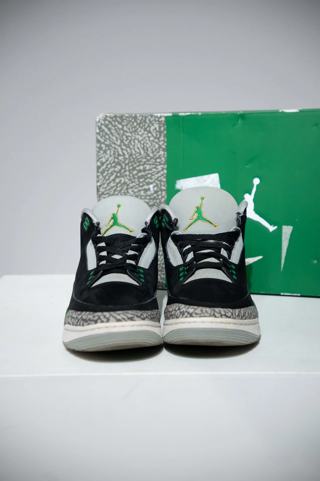Jordan 3 Pine green (Taille 43) - Image 2