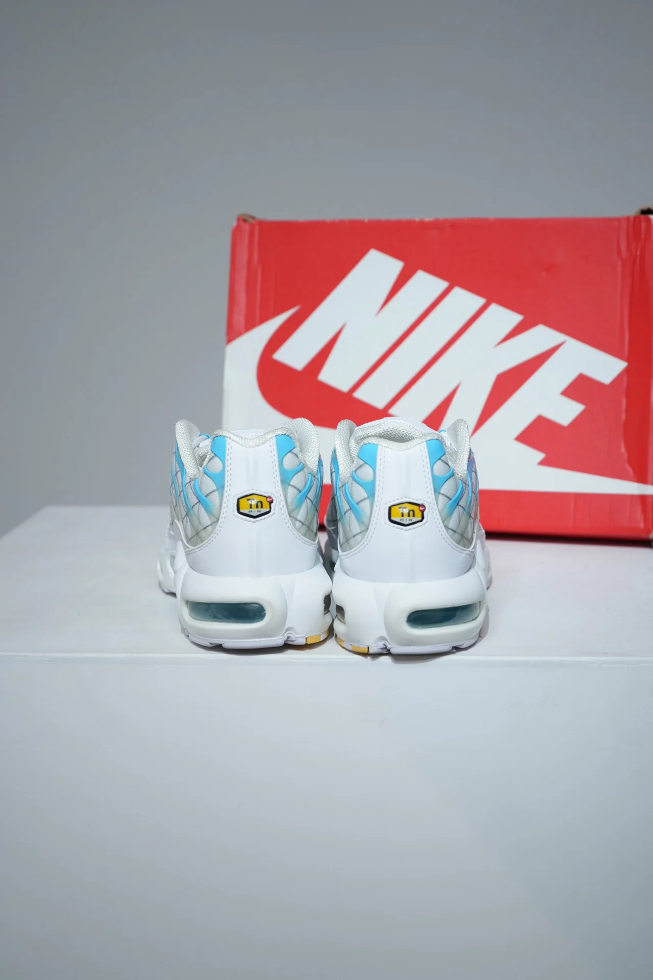 Air Max Plus (TN) Marseille (Taille 45,5) - Image 3