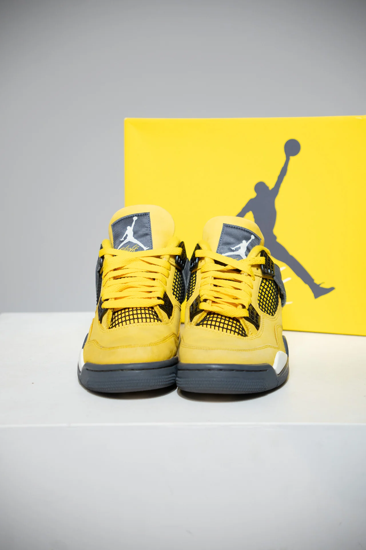 Jordan 4 Lightning (Taille 40) - Image 5
