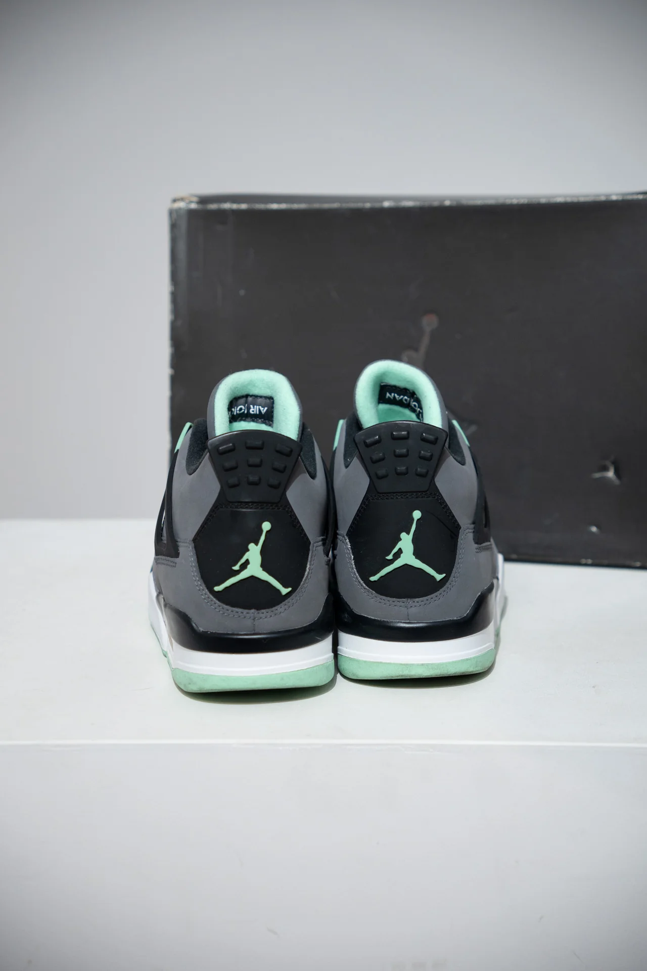 Jordan 4 Green Glow (Taille 44) - Image 3