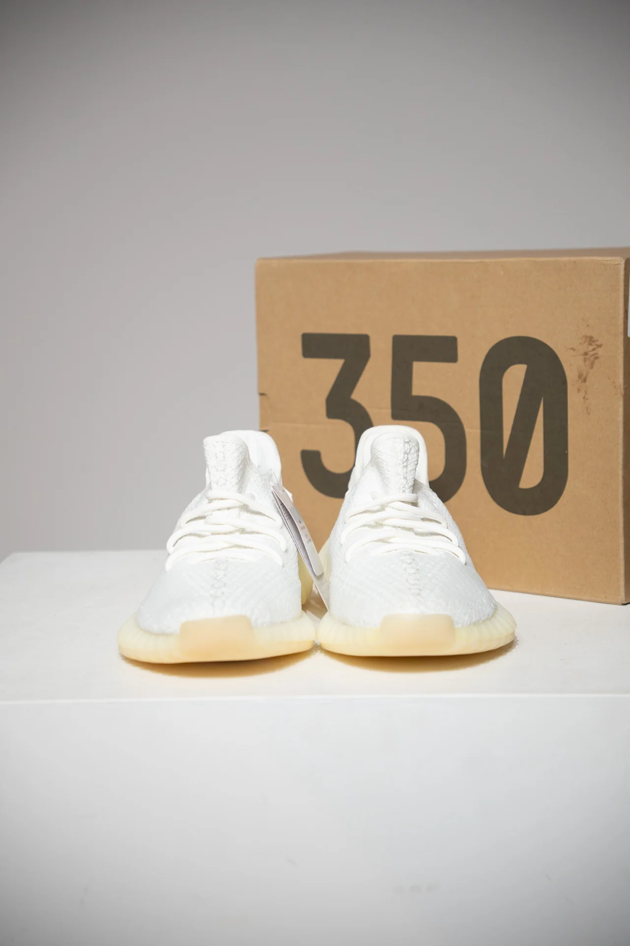 Yeezy 350 V2 Cream (Taille 42) - Image 2