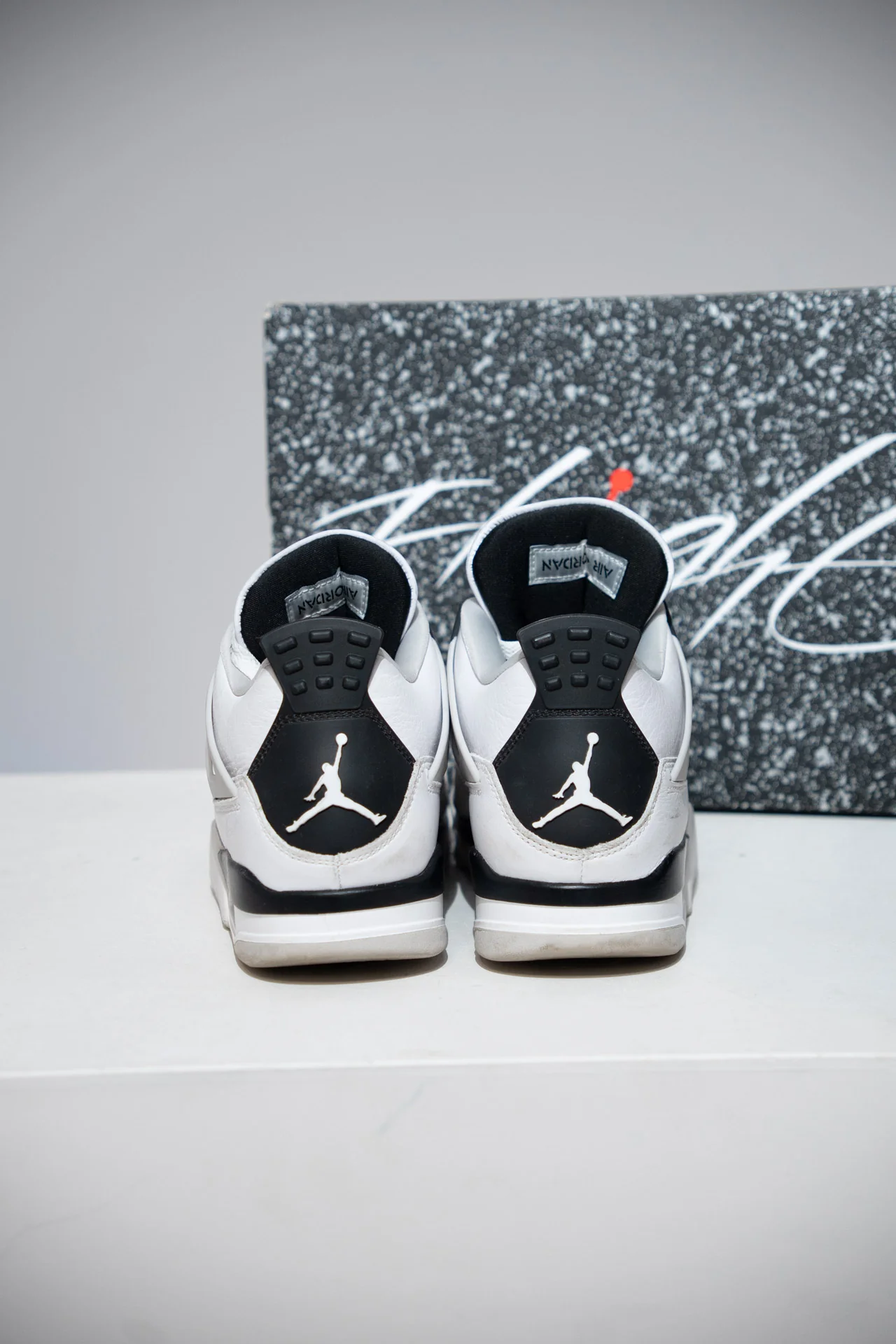 Jordan 4 Military Black (Taille 41) - Image 3