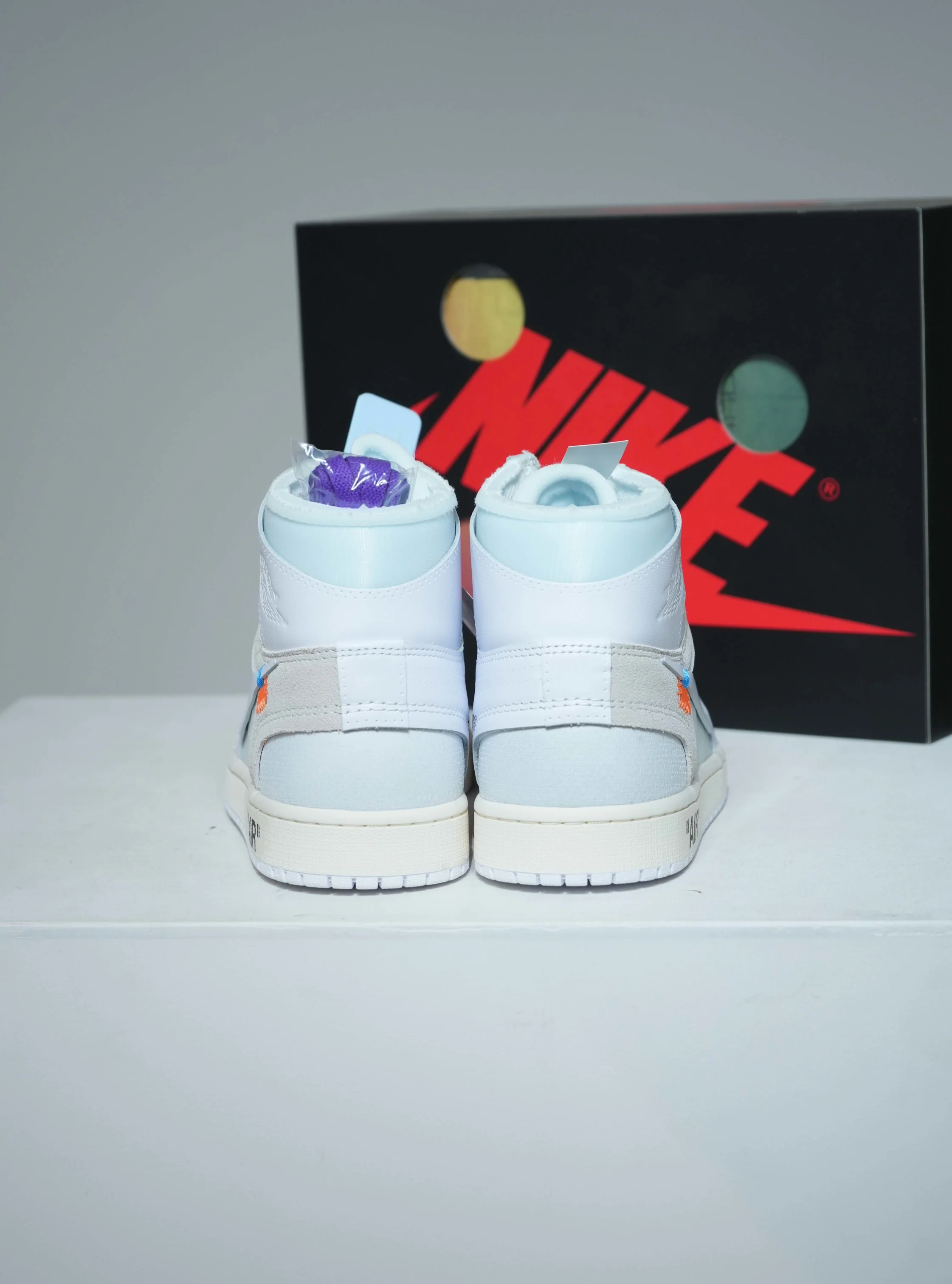 Jordan 1 High Off White Alaska (Taille 44,5) - Image 3