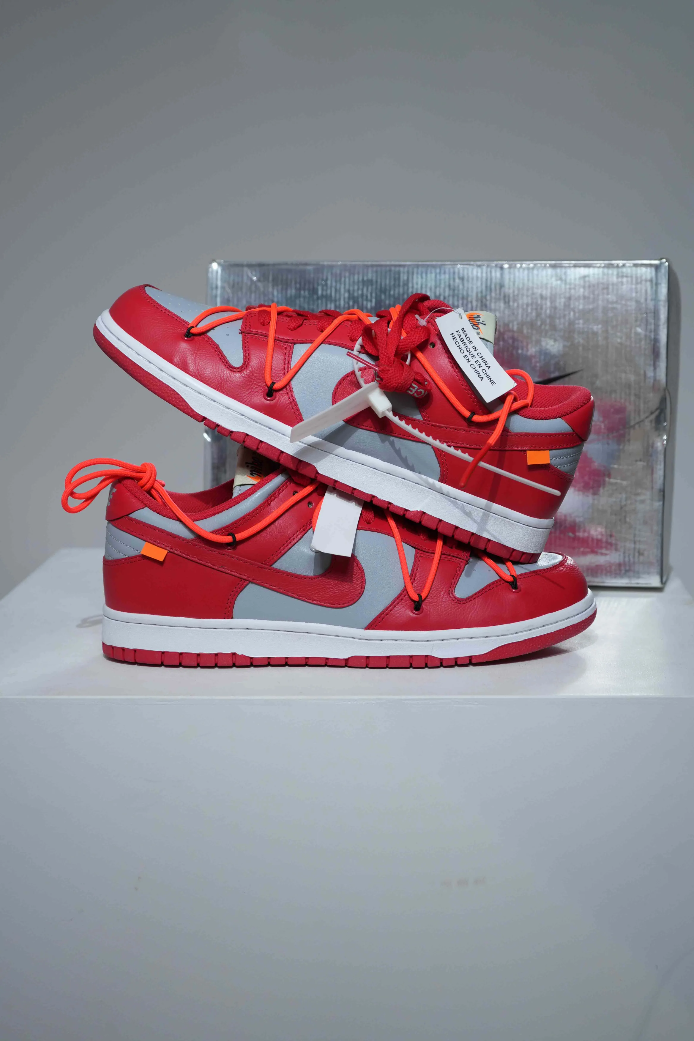 Dunk Low Off-White University Red (Taille 38)