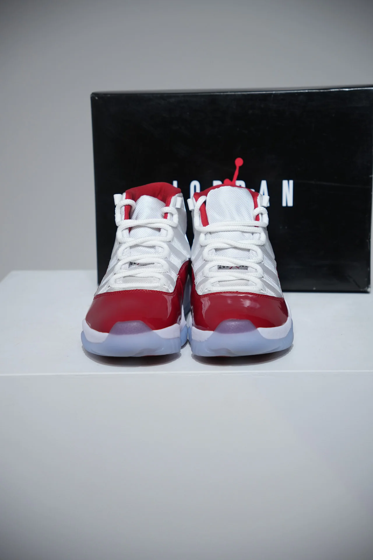 Jordan 11 Cherry (Taille 42) - Image 2