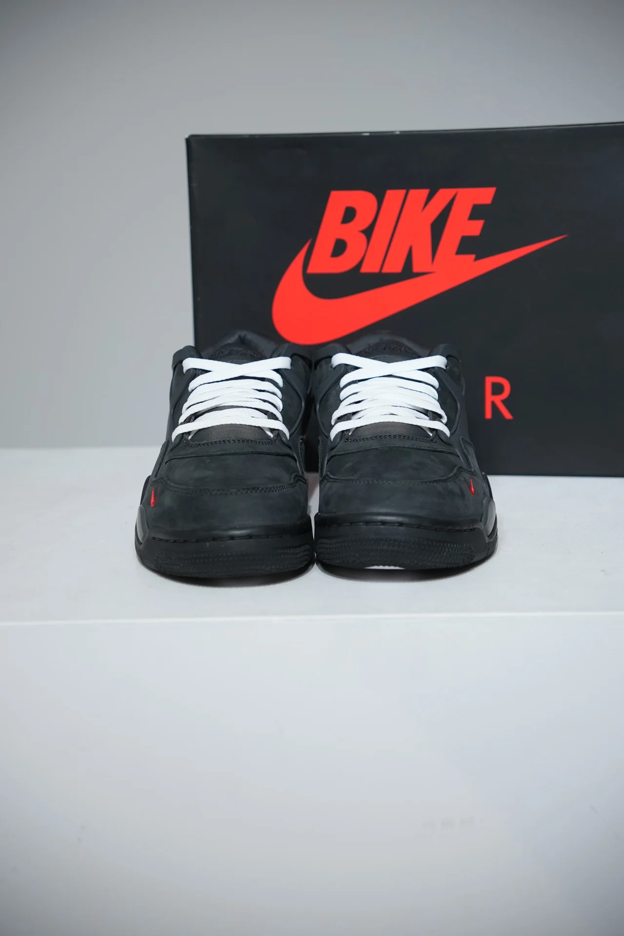 Jordan 4 RM Nigel Sylvester Black (Taille 43) - Image 2