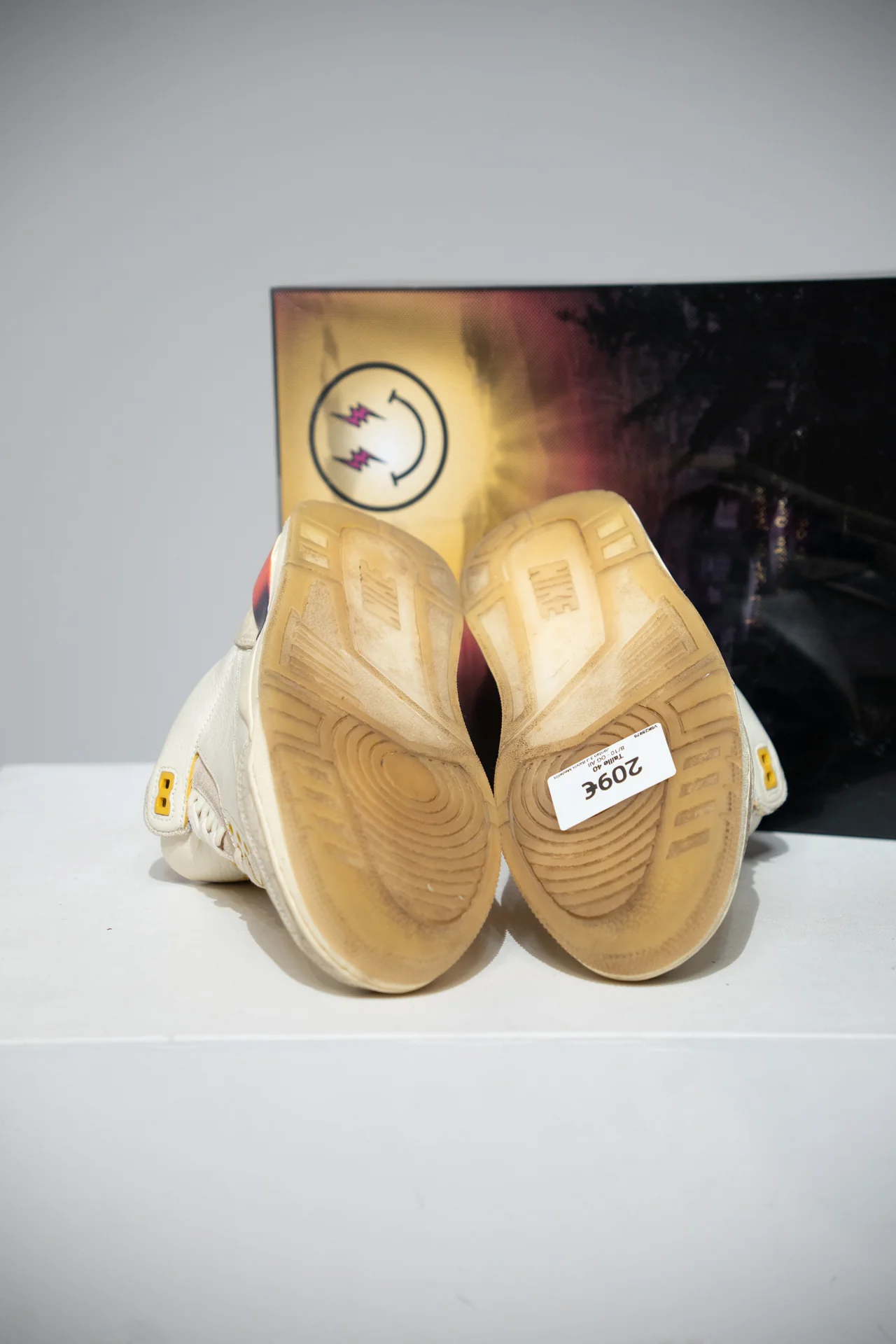 Jordan 3 J Balvin Medellin (Taille 40) - Image 4