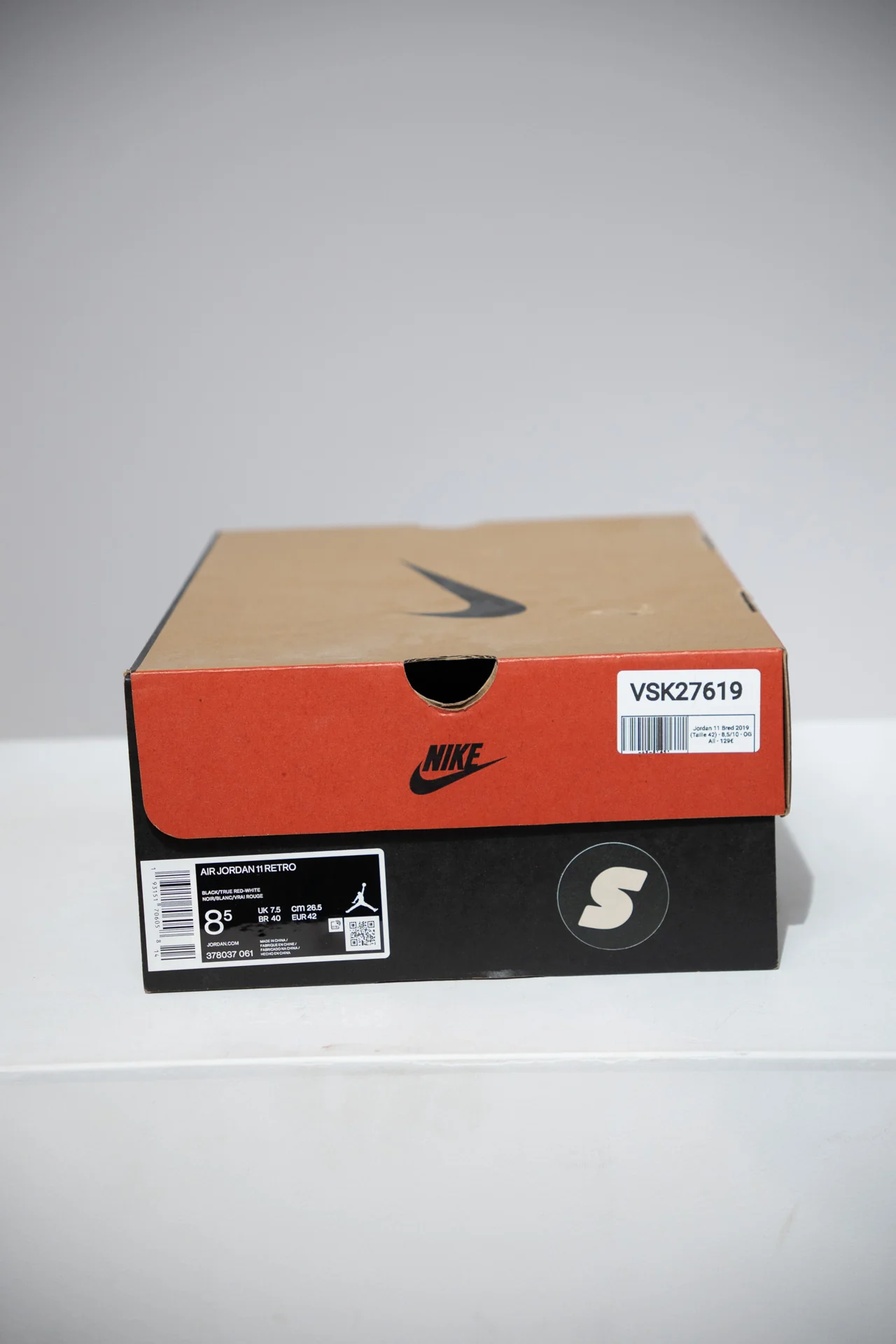 Jordan 11 Bred 2019 (Taille 42) - Image 5