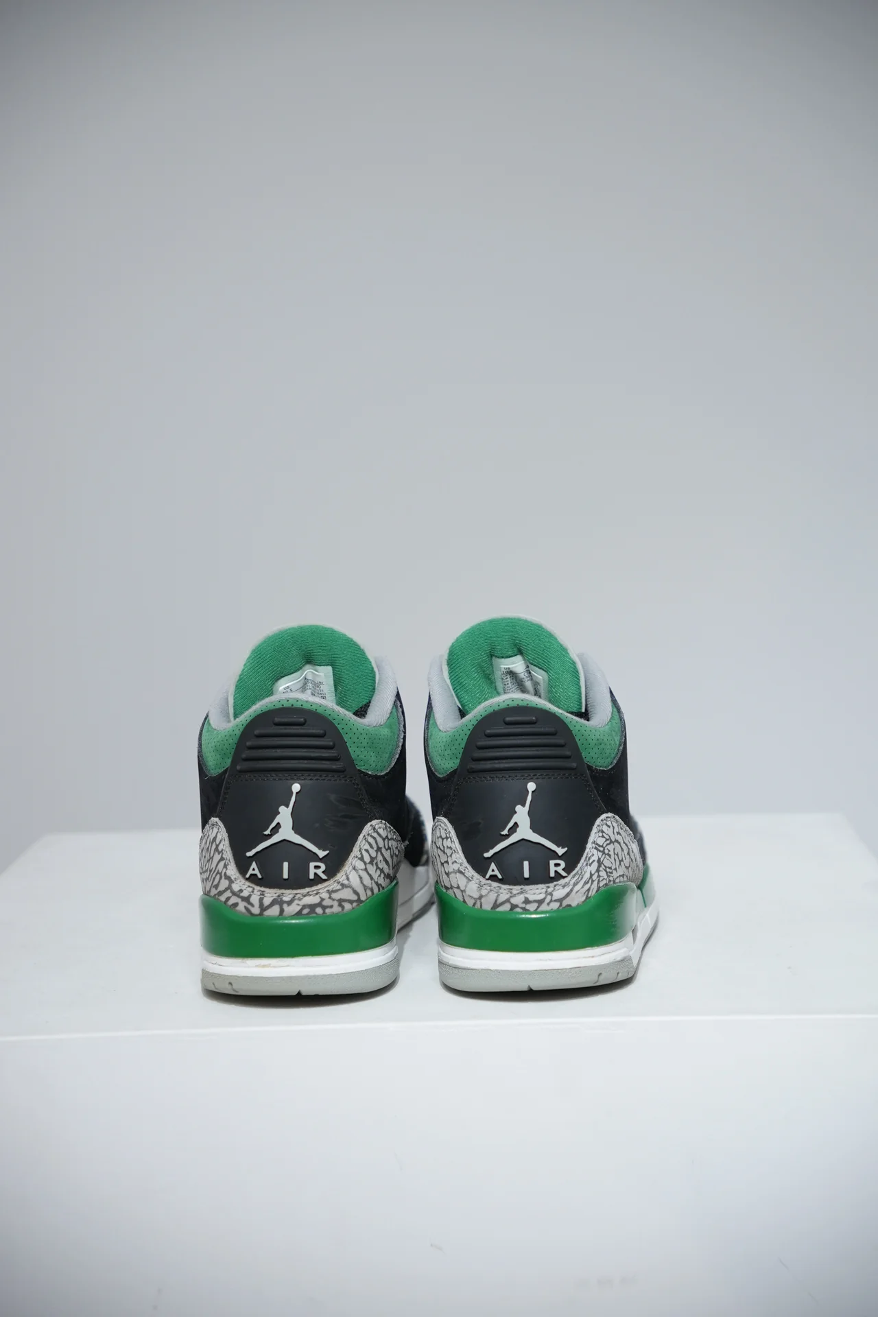 Jordan 3 Pine green (Taille 44,5) - Image 3