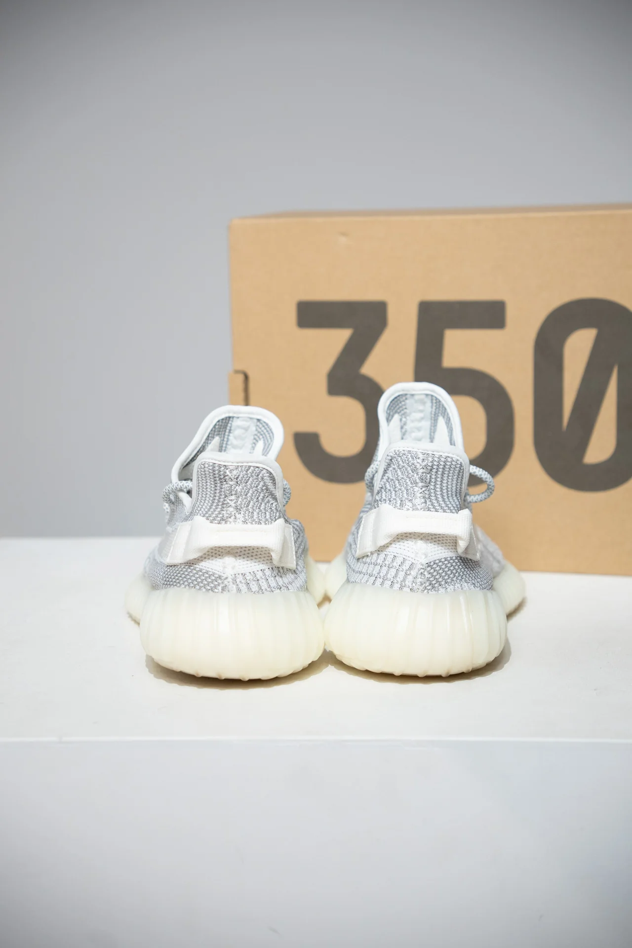 Yeezy 350 V2 Static (Taille 42) - Image 2