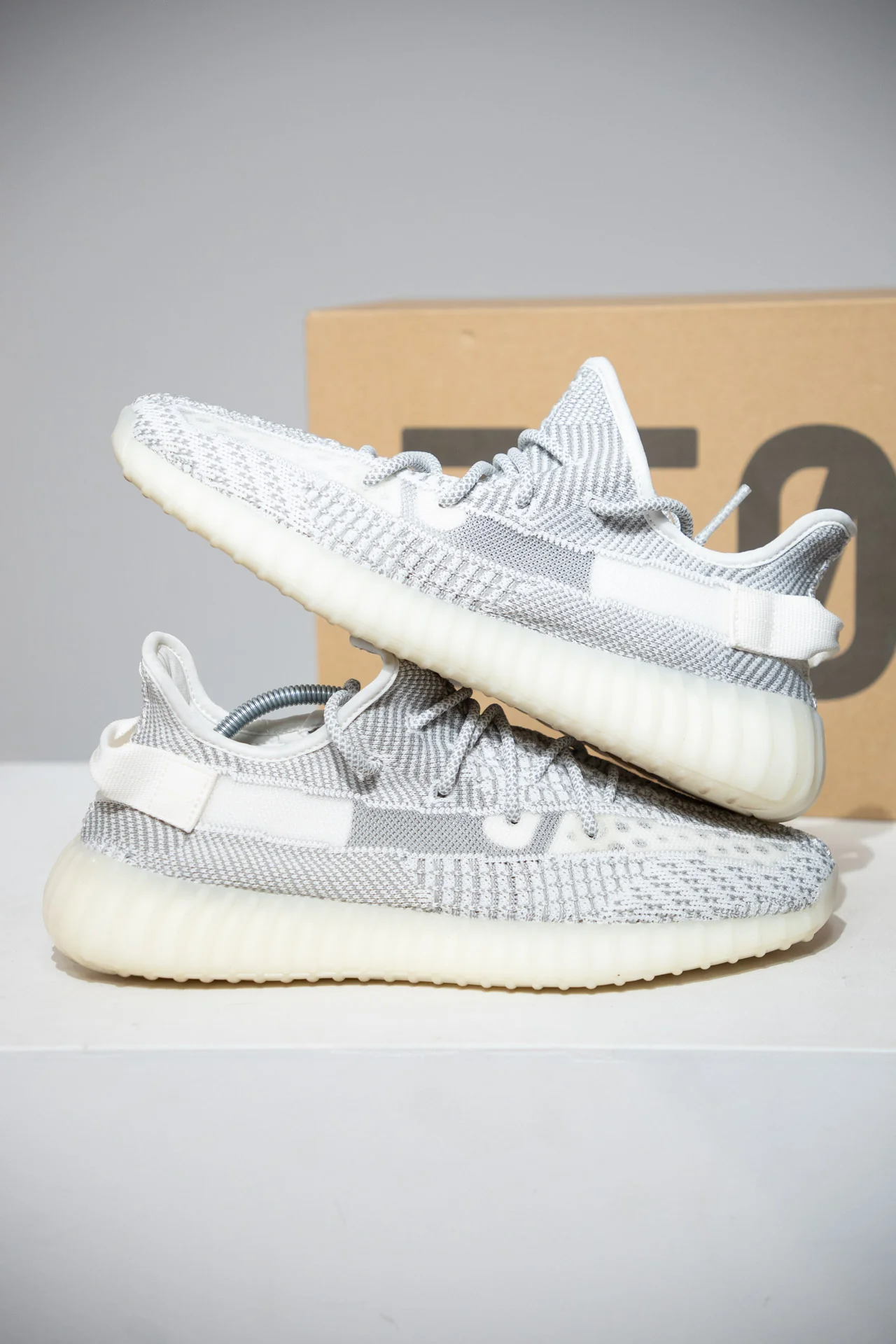 Yeezy 350 V2 Static (Taille 42) - Image 6