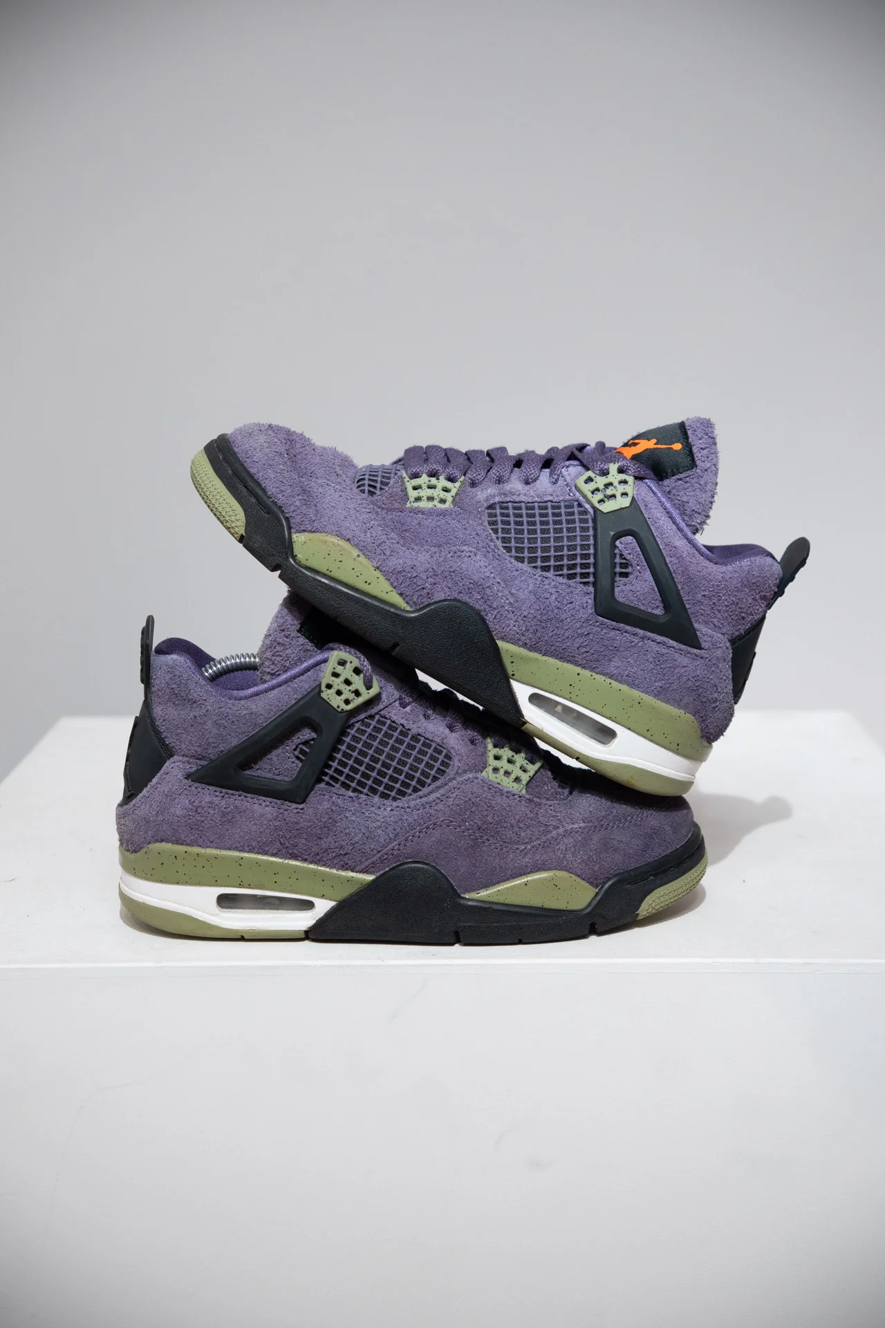 Jordan 4 Canyon purple (Taille 37,5)