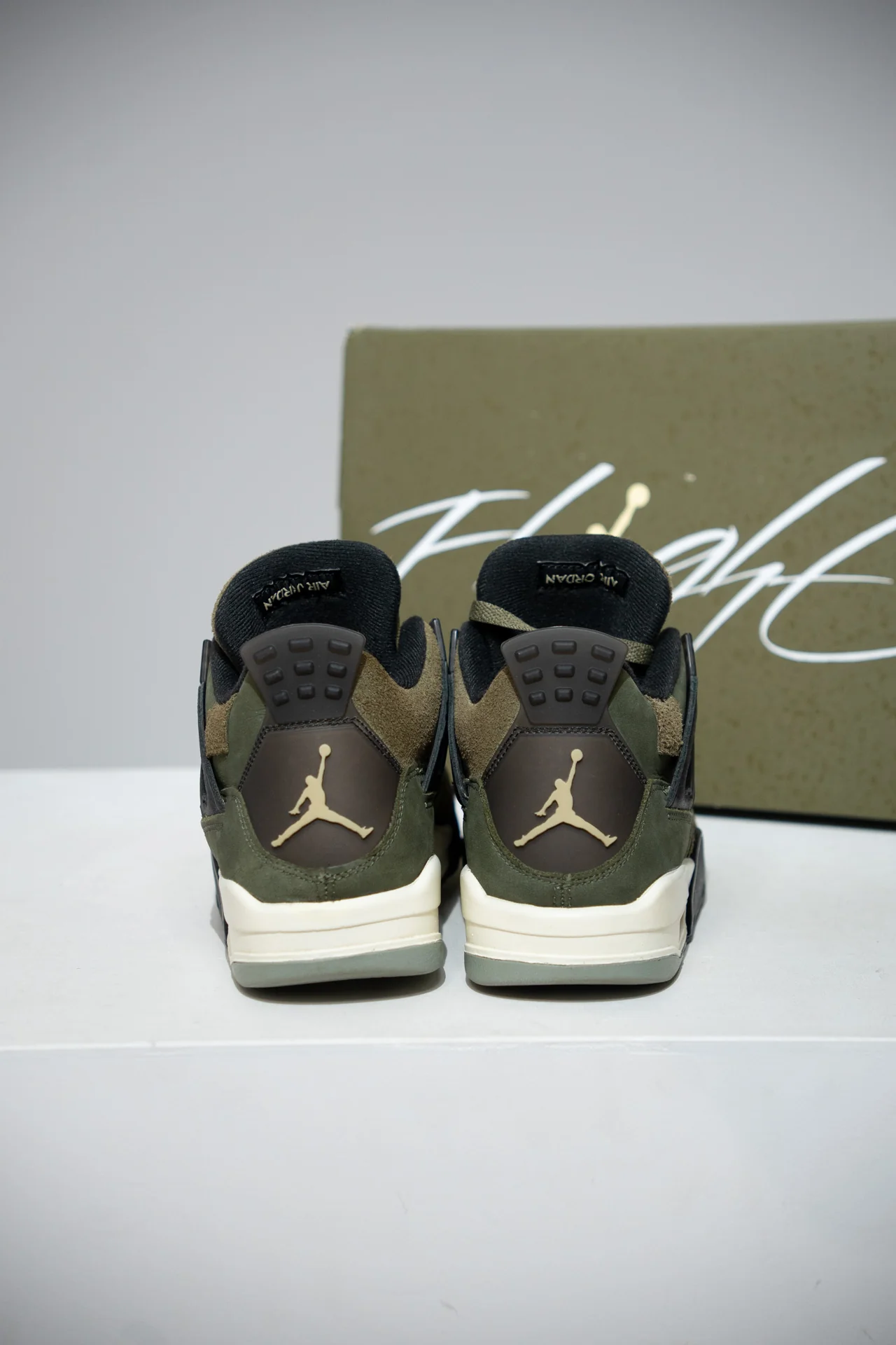 Jordan 4 Craft Olive GS (Taille 40) - Image 3