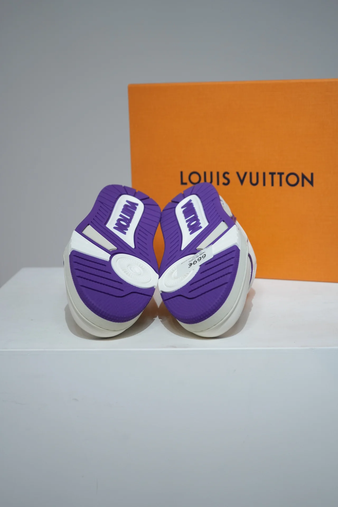 Louis Vuitton Trainer 54 Purple (Taille 45 (9IT)) - Image 3