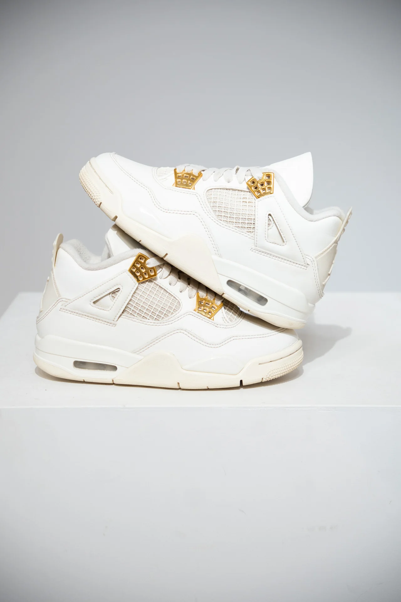 Jordan 4 Metallic Gold (Taille 36,5)