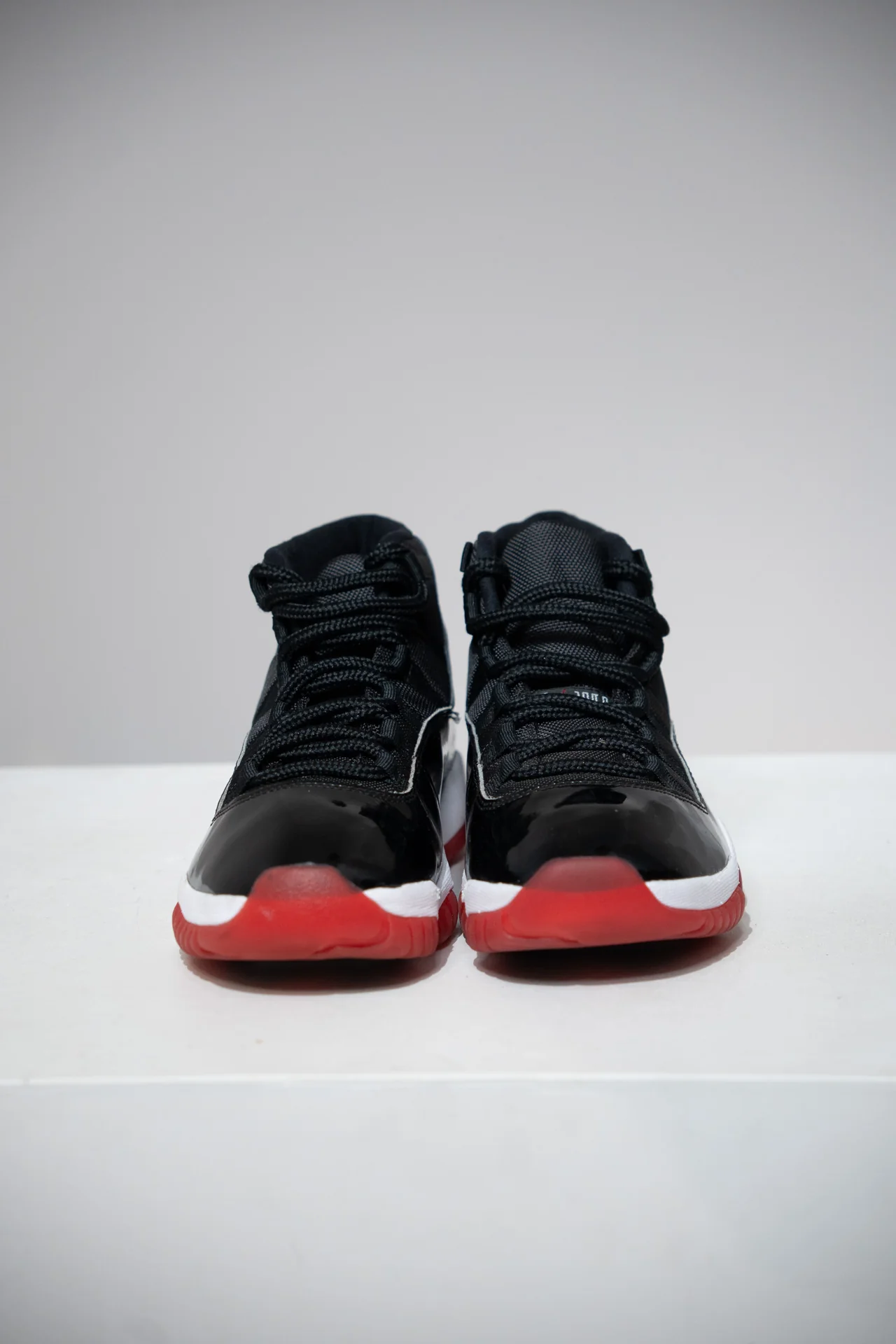 Jordan 11 Bred 2019 (Taille 41) - Image 3
