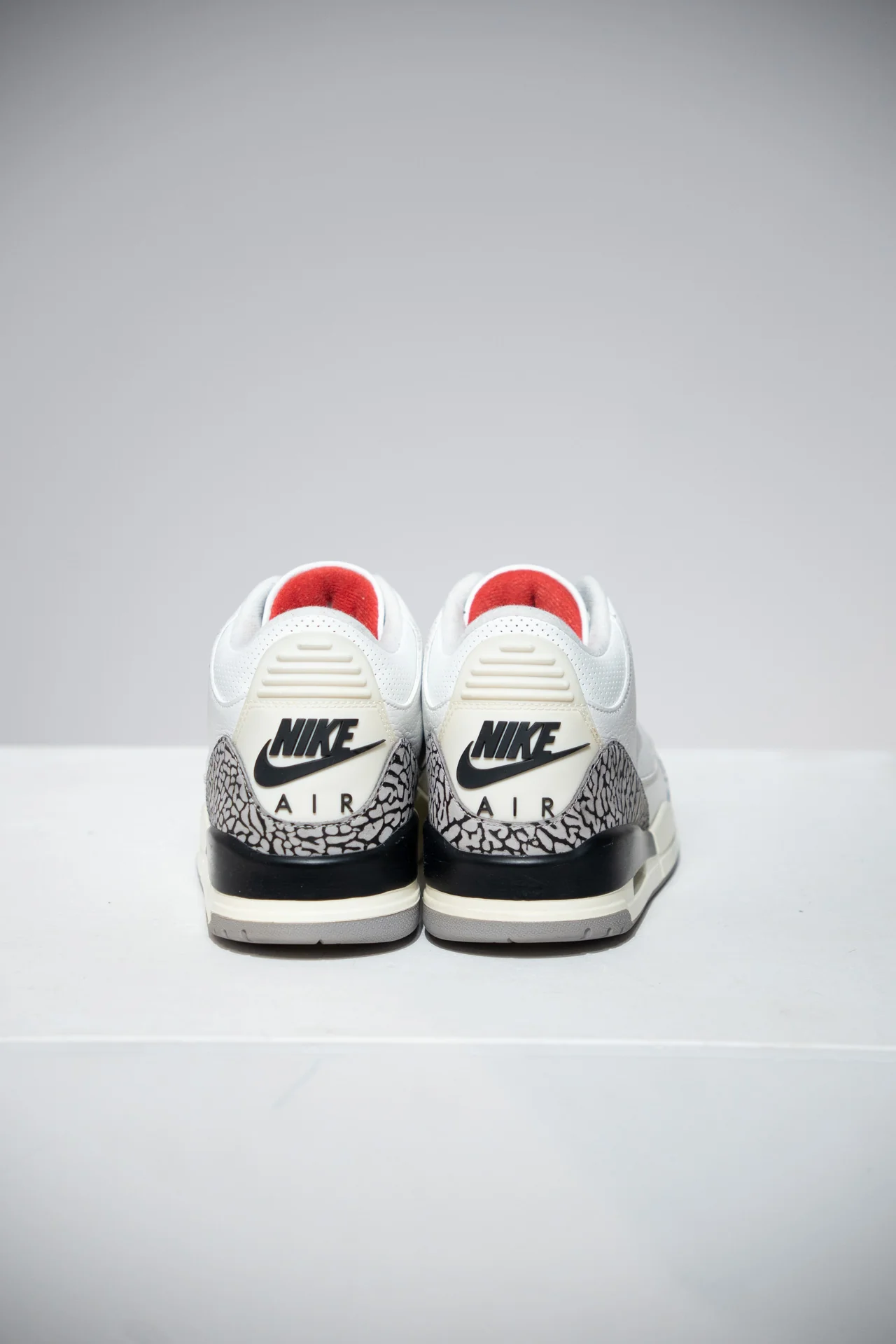 Jordan 3 White Cement Reimagined (Taille 42) - Image 4