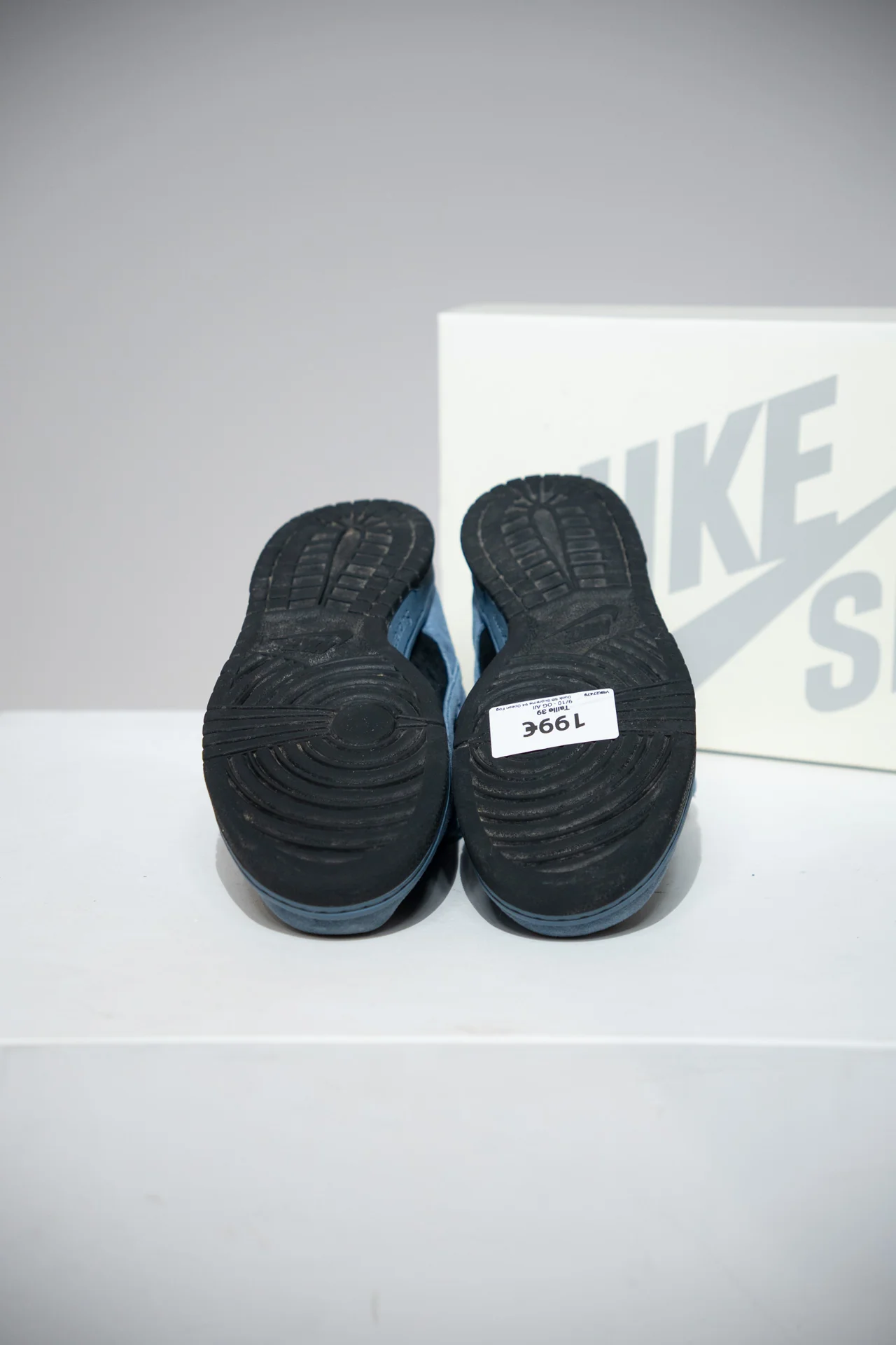 Dunk SB Supreme 94 Ocean Fog (Taille 39) - Image 4