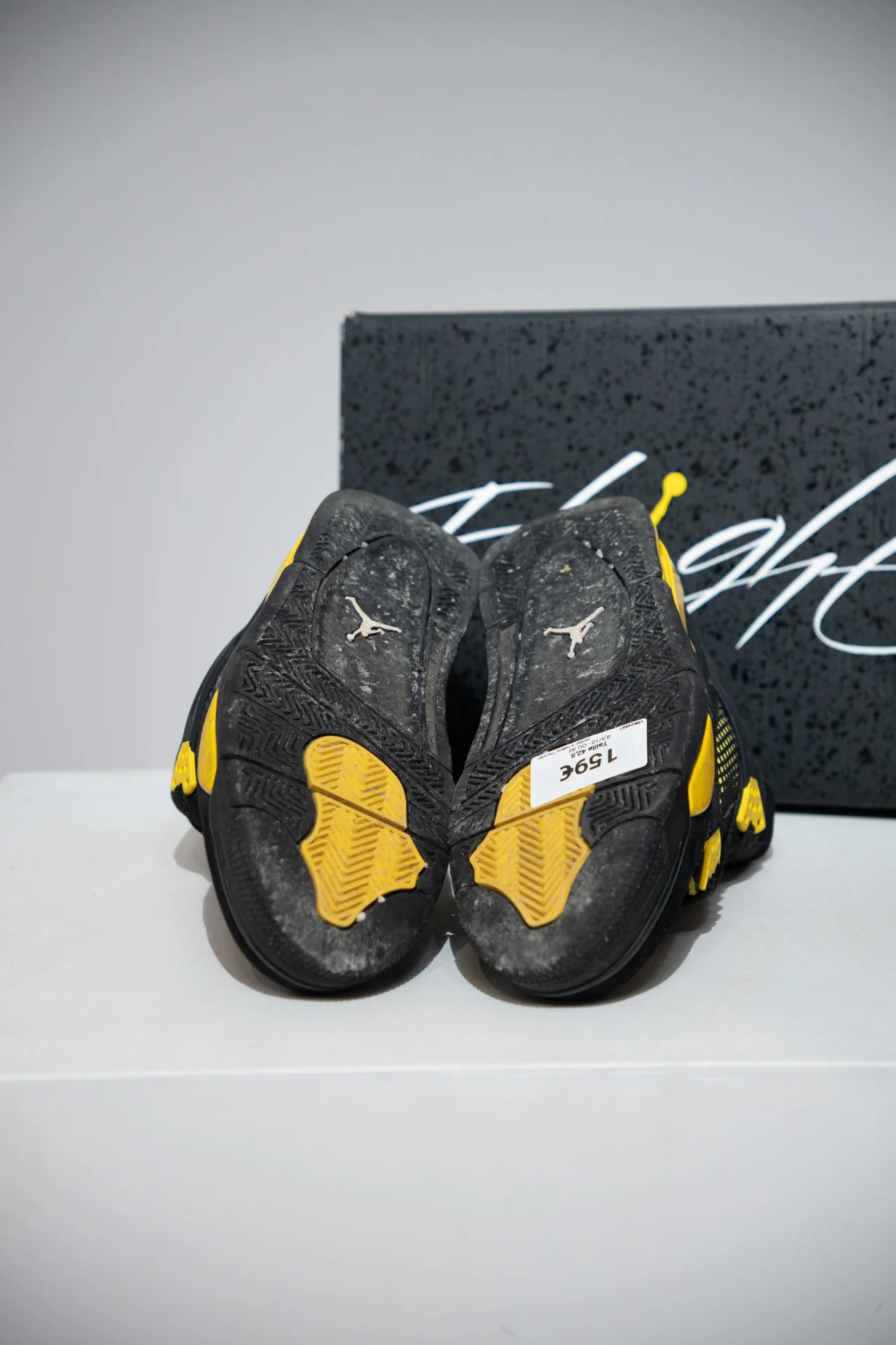 Jordan 4 Yellow Thunder (Taille 42,5) - Image 4
